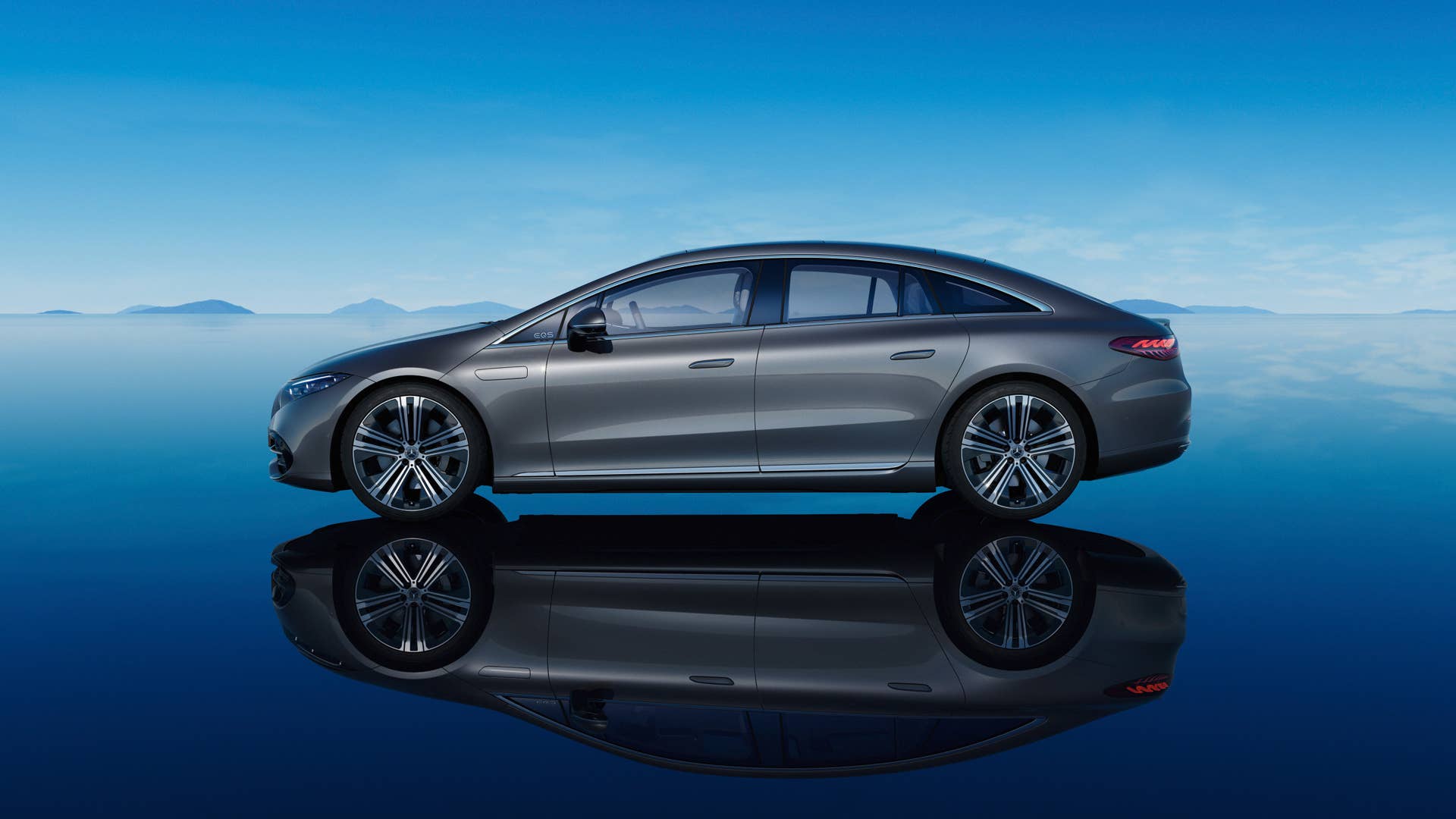 Mercedes-EQ, EQS;Stromverbrauch kombiniert: 19,1-16,0 kWh/100 km; CO2-Emissionen: 0 g/km