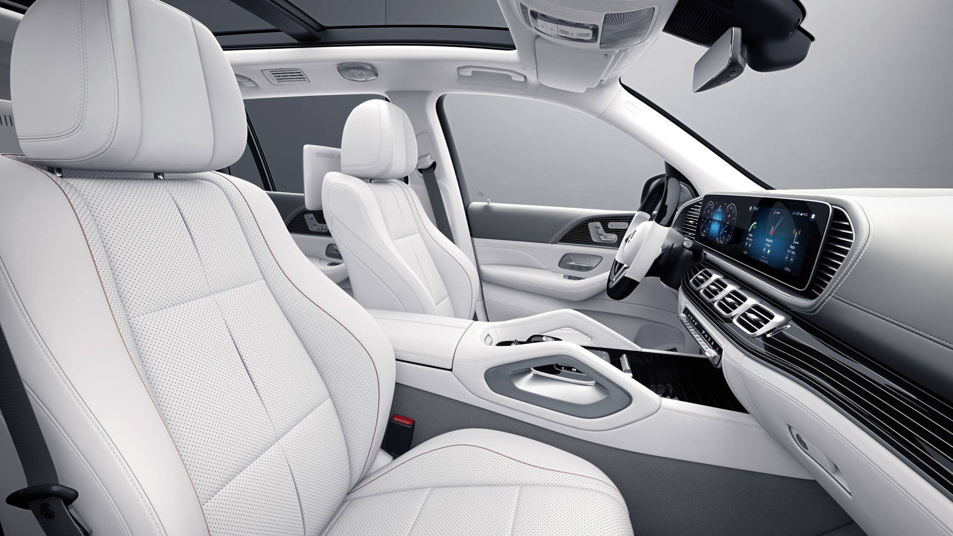 Mercedes-Maybach GLS 600 4MATIC „Edition 100“ (Kraftstoffverbrauch kombiniert NEFZ: 12,0 l/100 km | CO2-Emissionen kombiniert: 275 g/km);Kraftstoffverbrauch kombiniert NEFZ: 12,0 l/100 km | CO2-Emissionen kombiniert: 275 g/km* Mercedes-Maybach GLS 600 4MATIC „Edition 100“ (combined fuel consumption NEFZ: 12.0 l/100 km | combined CO2 emissions: 275 g/km);Combined fuel consumption NEFZ: 12.0 l/100 km | combined CO2 emissions: 275 g/km*