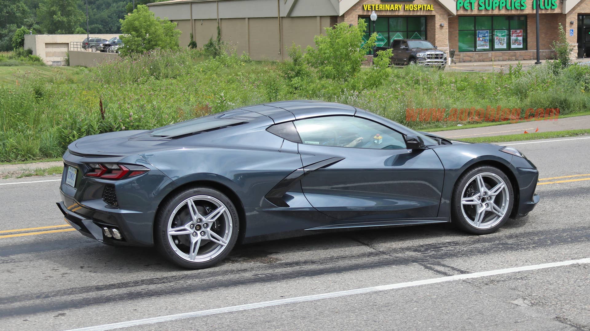 2020 Chevy Corvette Stingray in dark gray