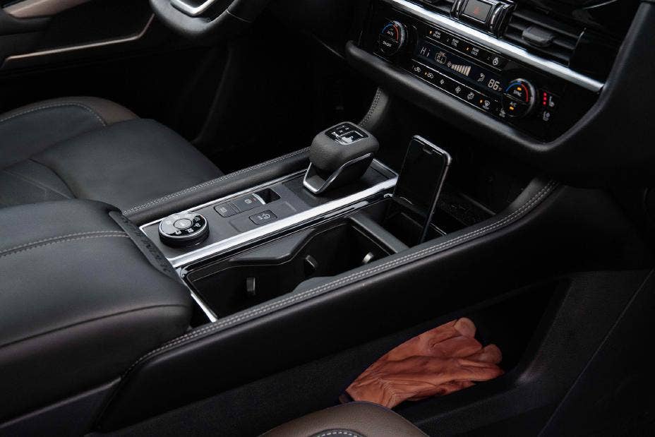 The interior of the all-new adventure-ready Pathfinder features refined new materials and a robust, open design. Driver and passengers are greeted with a modern, spaciousness environment.