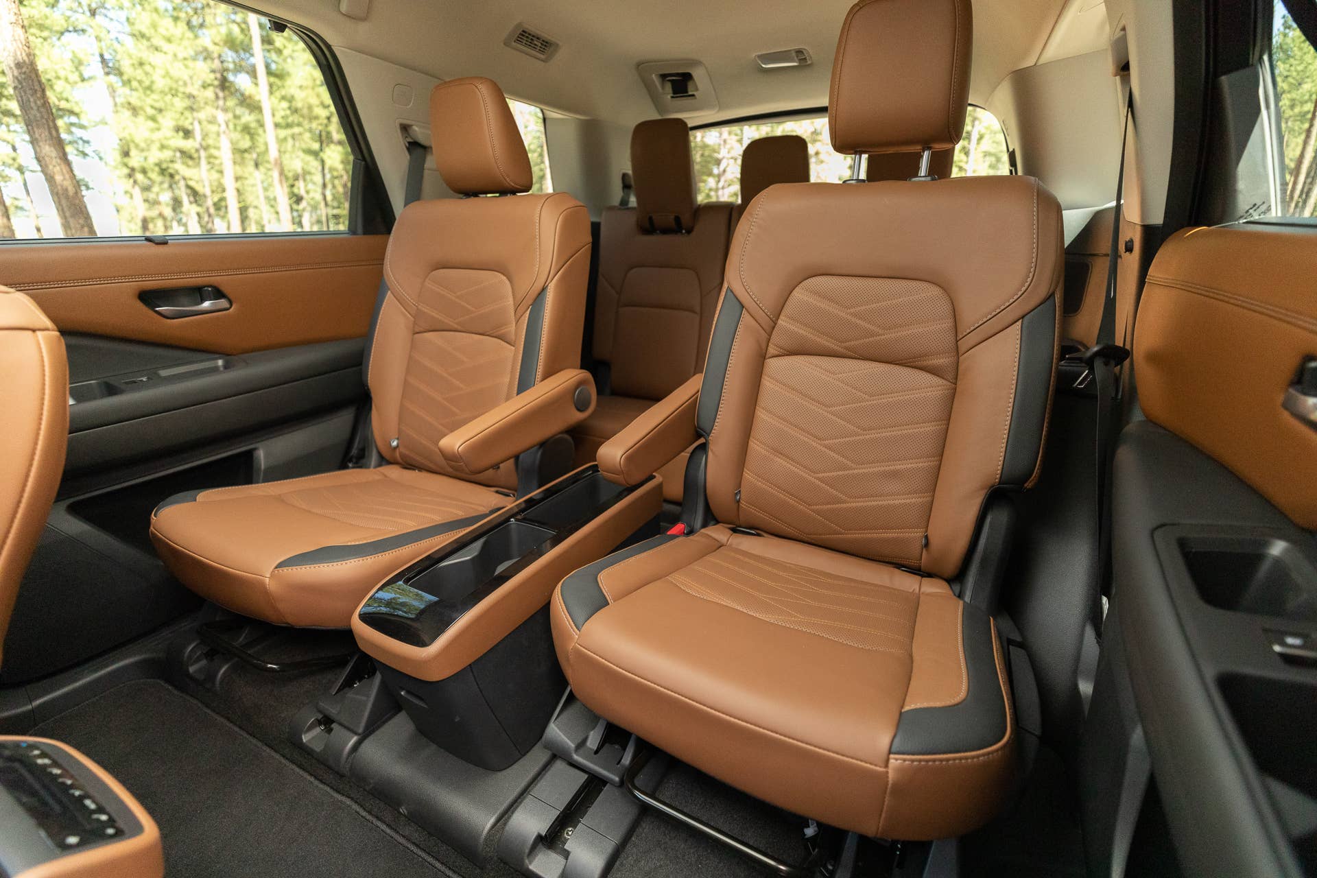 The interior of the all-new adventure-ready Pathfinder features refined new materials and a robust, open design. Driver and passengers are greeted with a modern, spaciousness environment.