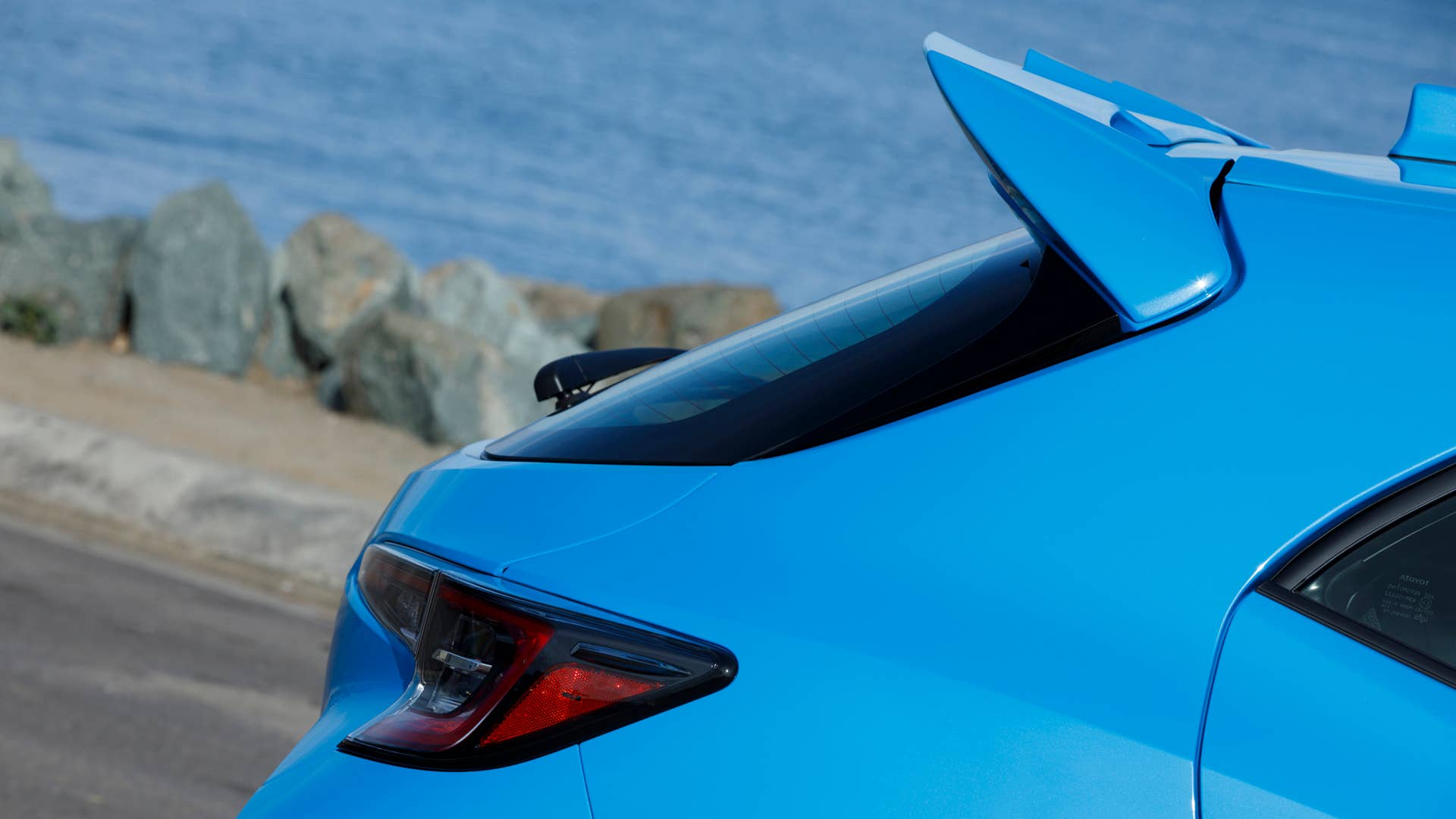 The accessory double spoiler