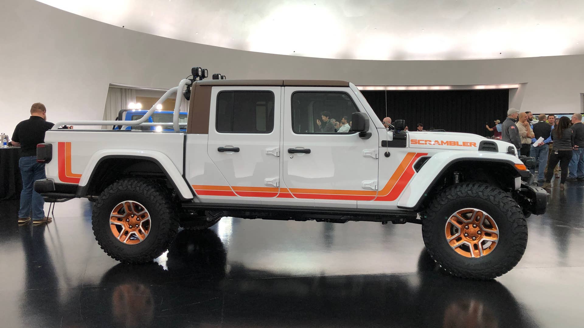 Jeep JT Scrambler Concept