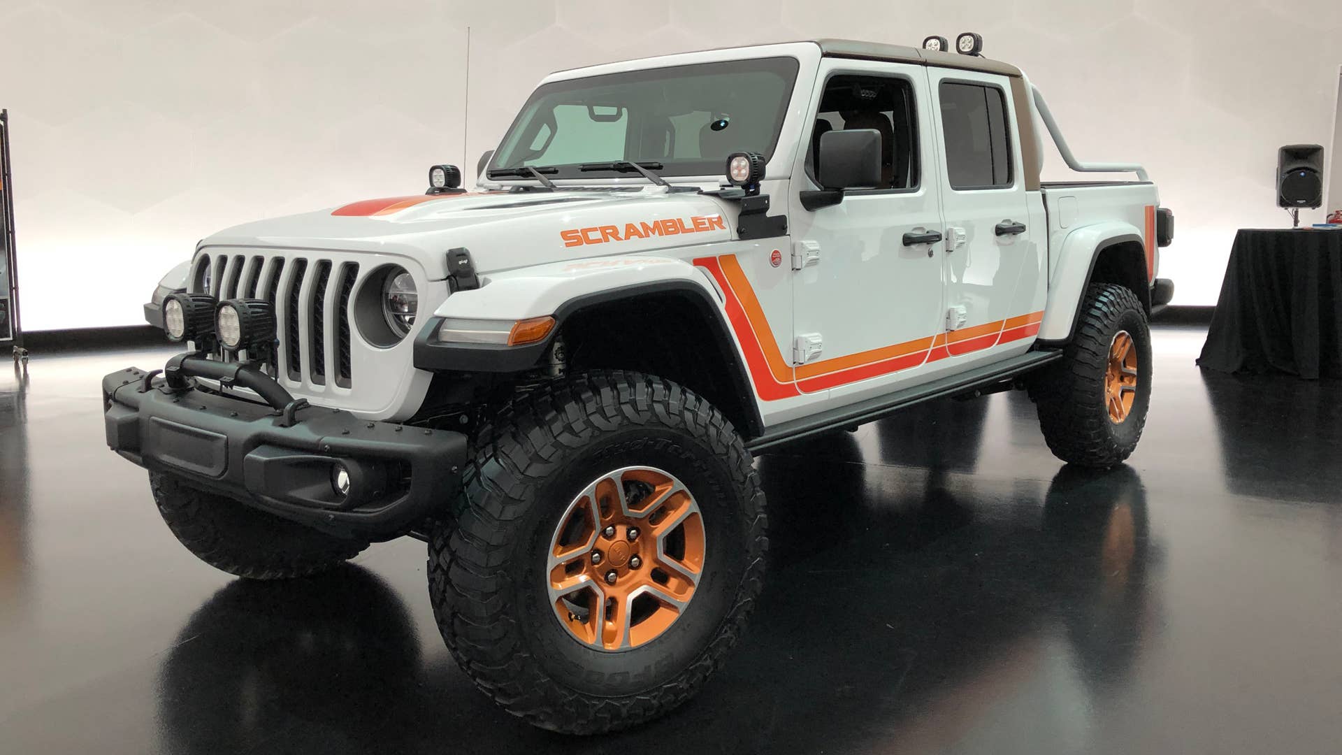 Jeep JT Scrambler Concept