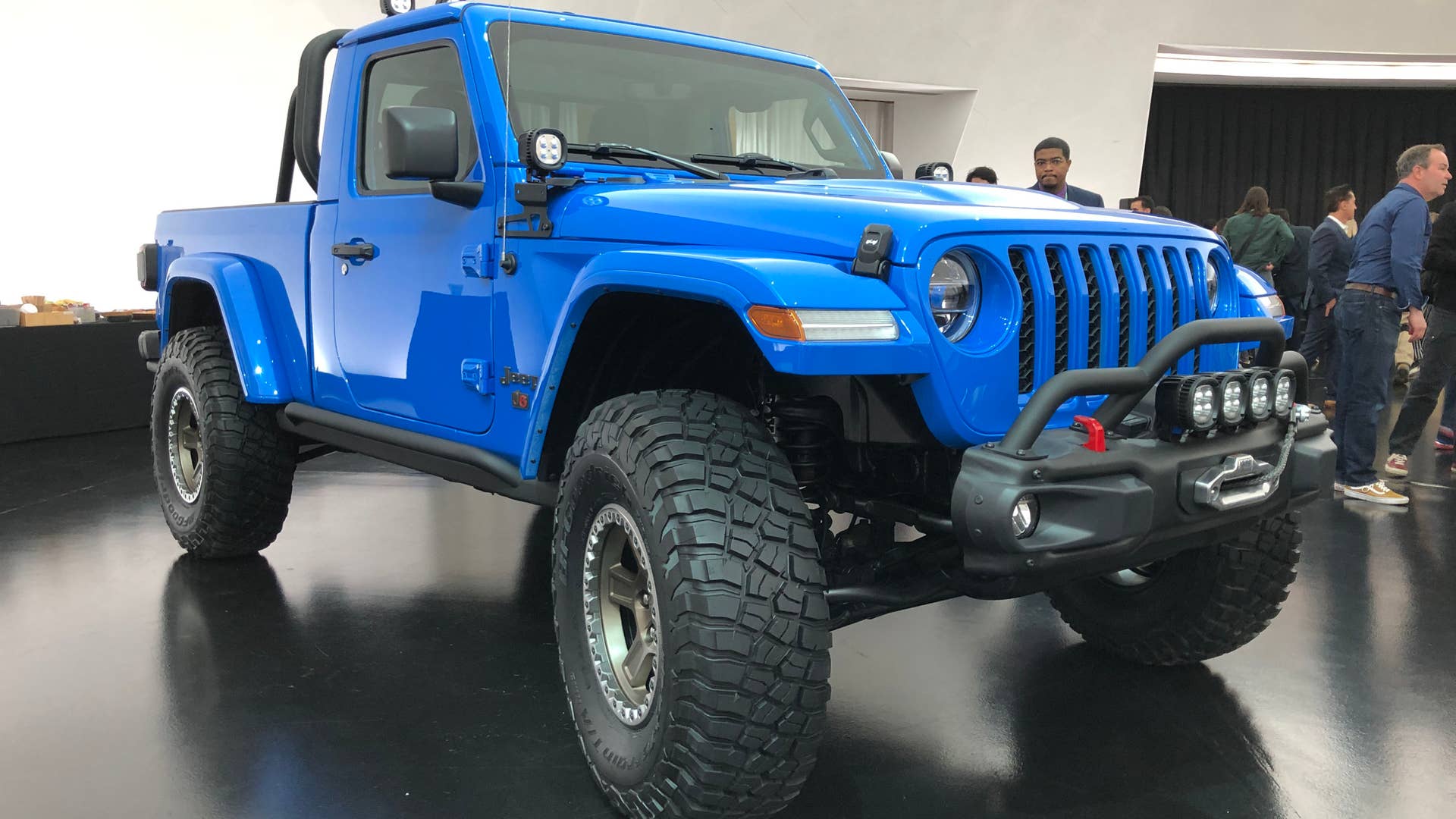 Jeep J6 Concept