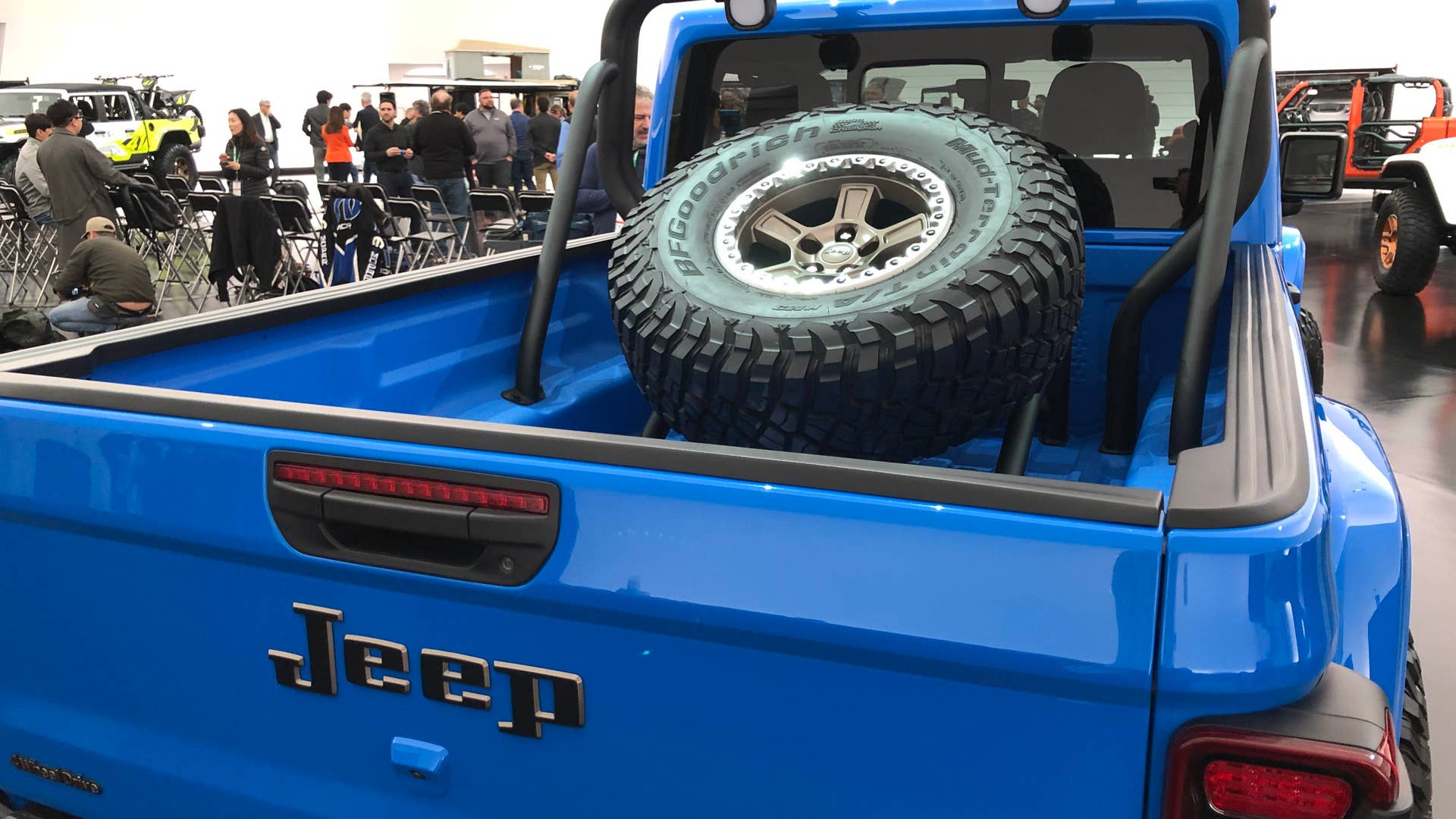 Jeep J6 Concept