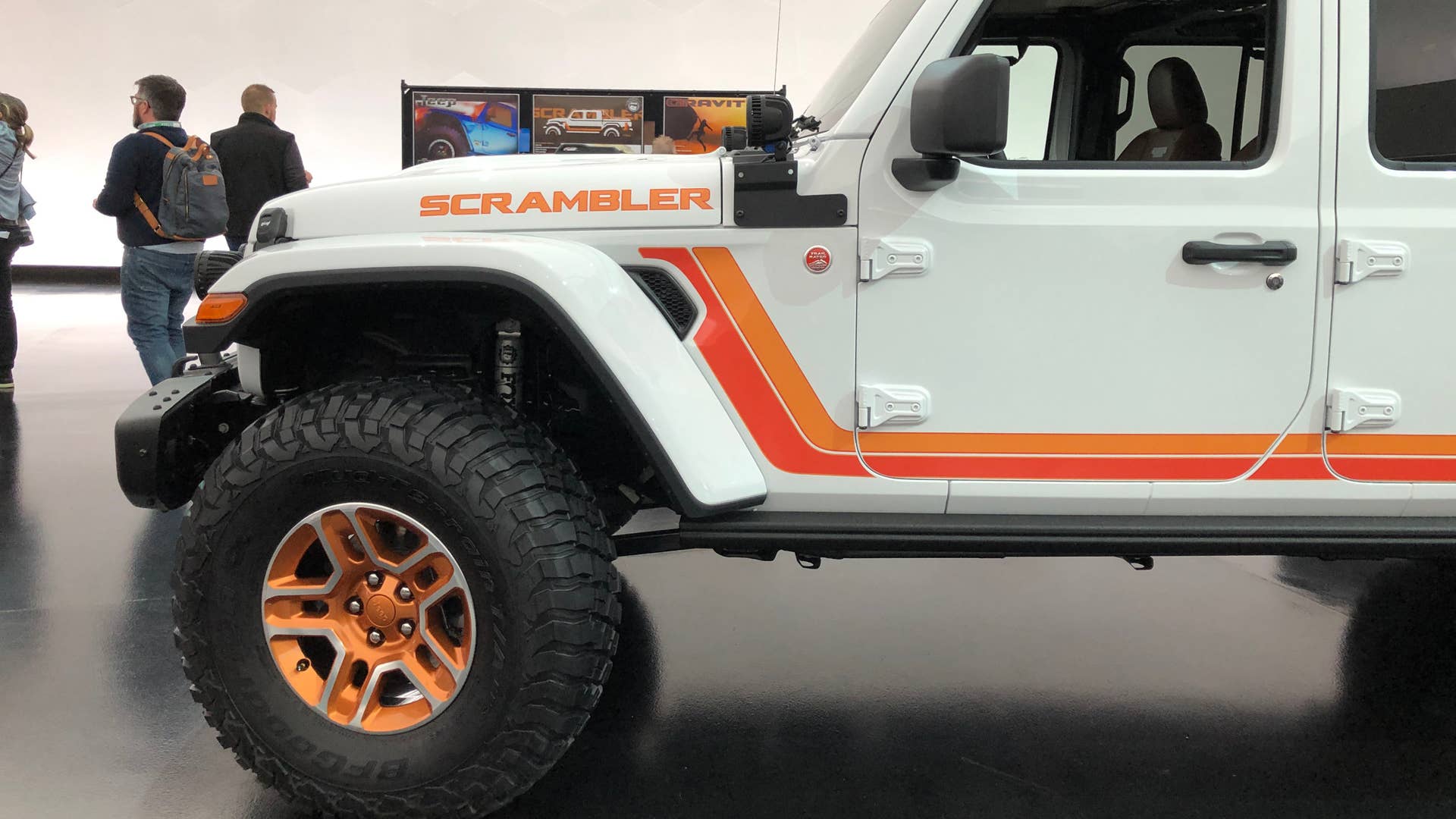 Jeep JT Scrambler Concept