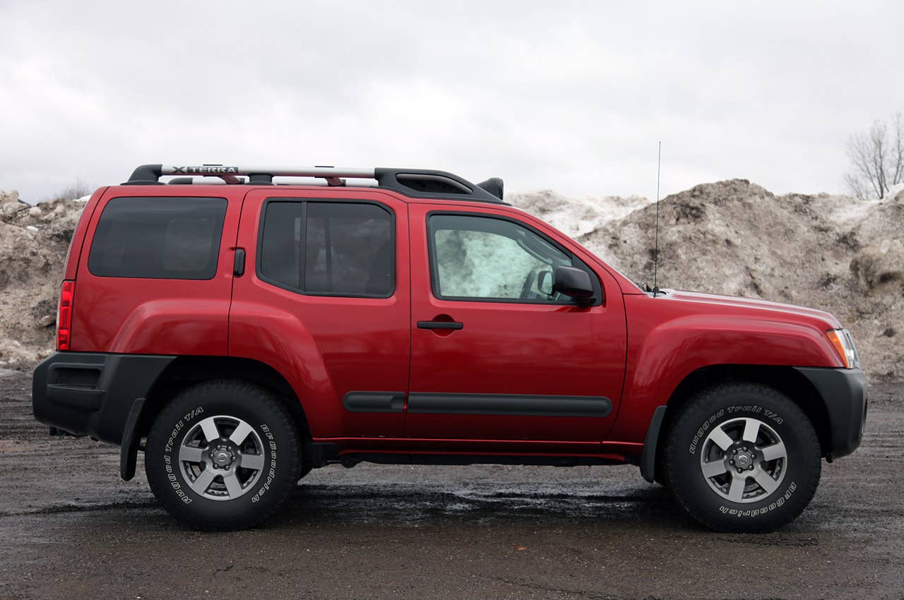 2011 Nissan Xterra Pro-4X side view