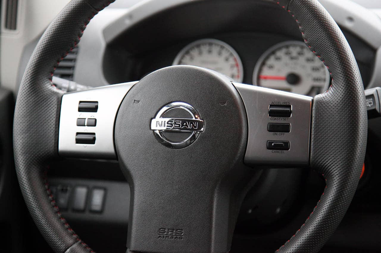 2011 Nissan Xterra Pro-4X steering wheel