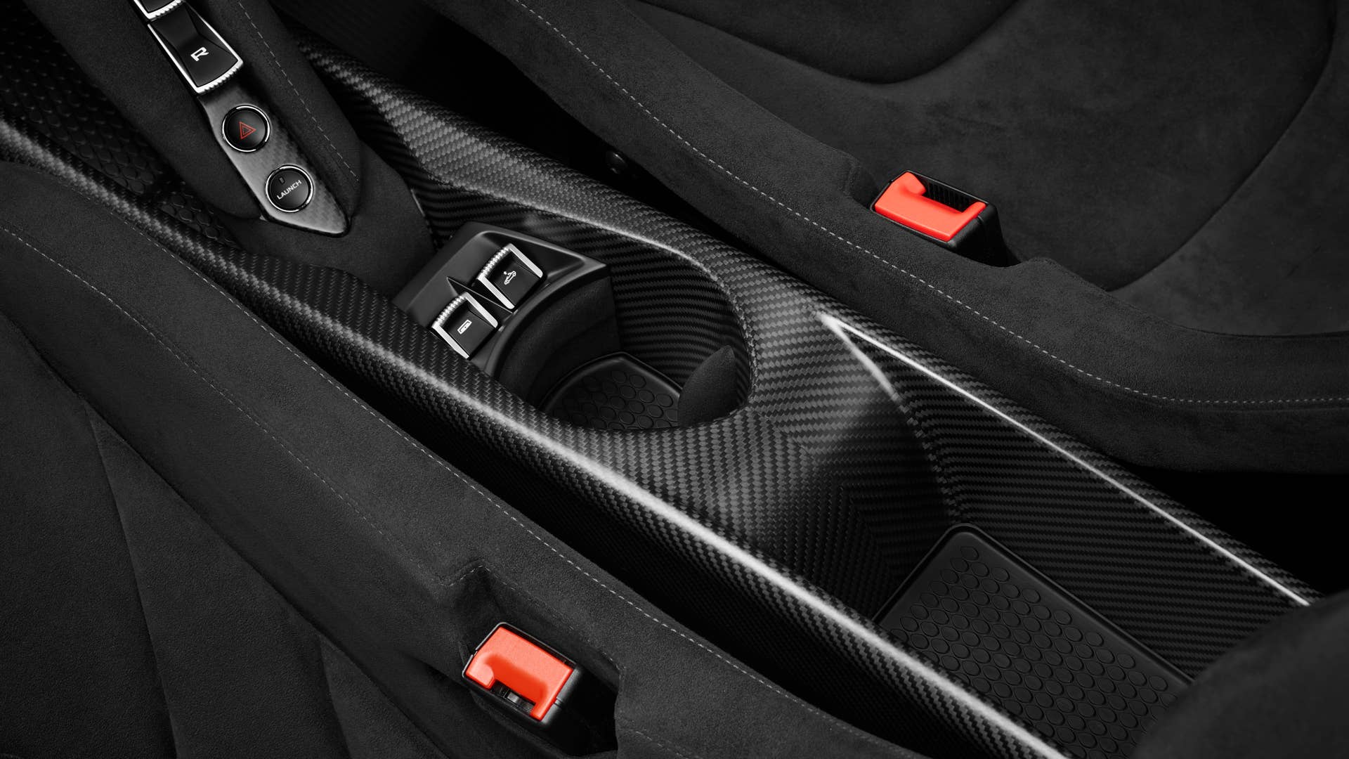 McLaren 765LT Spider - Studio shoot Ref: McLaren_765LT_Spider-Studio-13-Centre Con.JPG