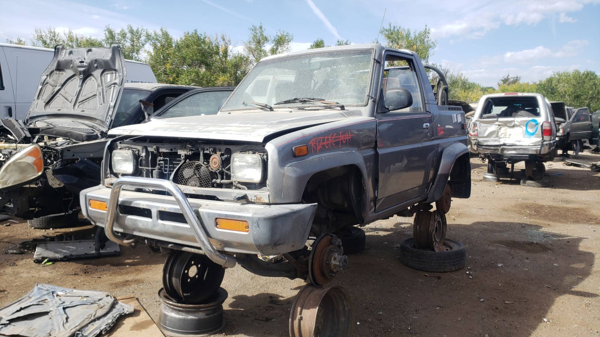 Junkyard Gem: 1990 Daihatsu Rocky SX - Autoblog