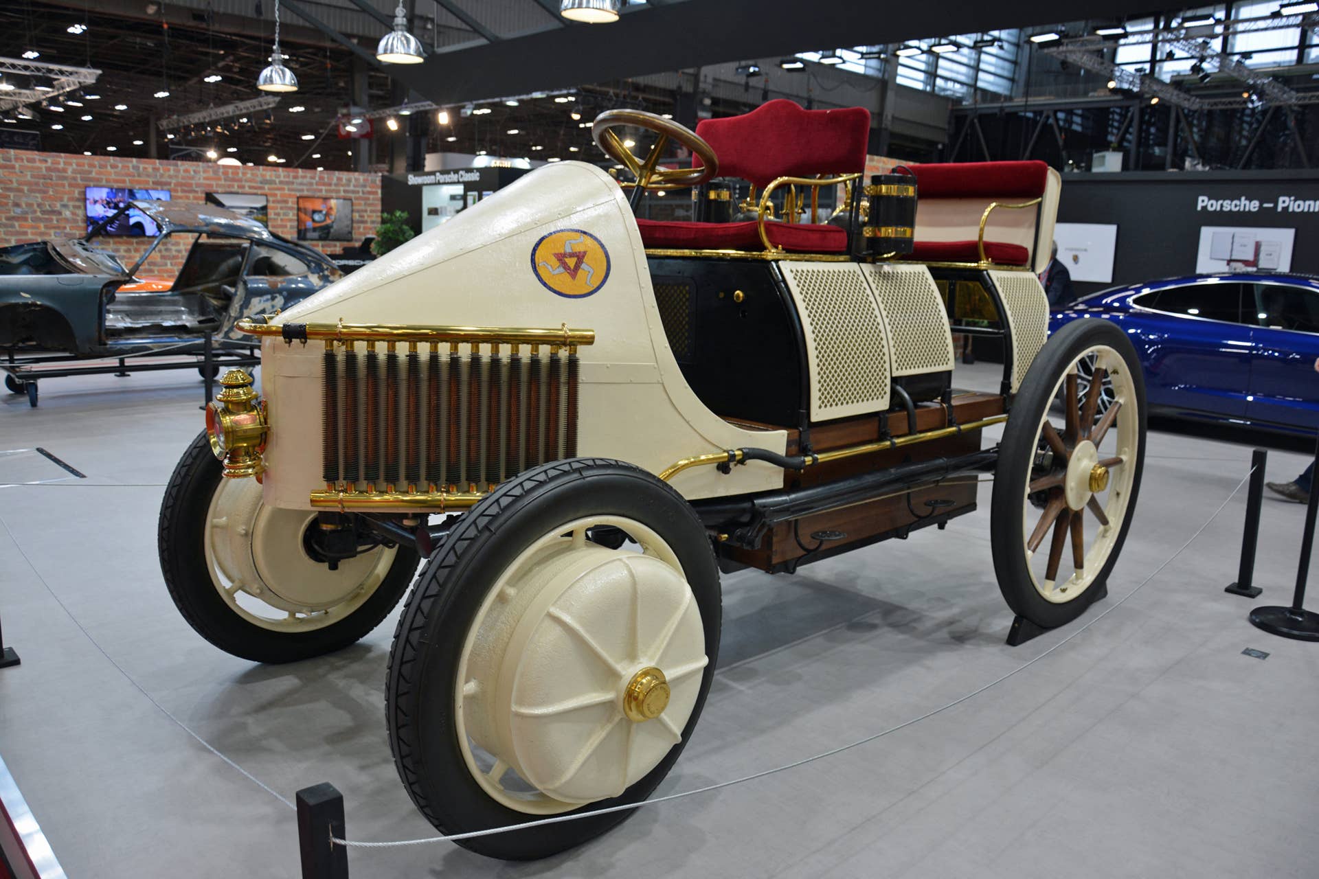 Lohner Porsche hybrid