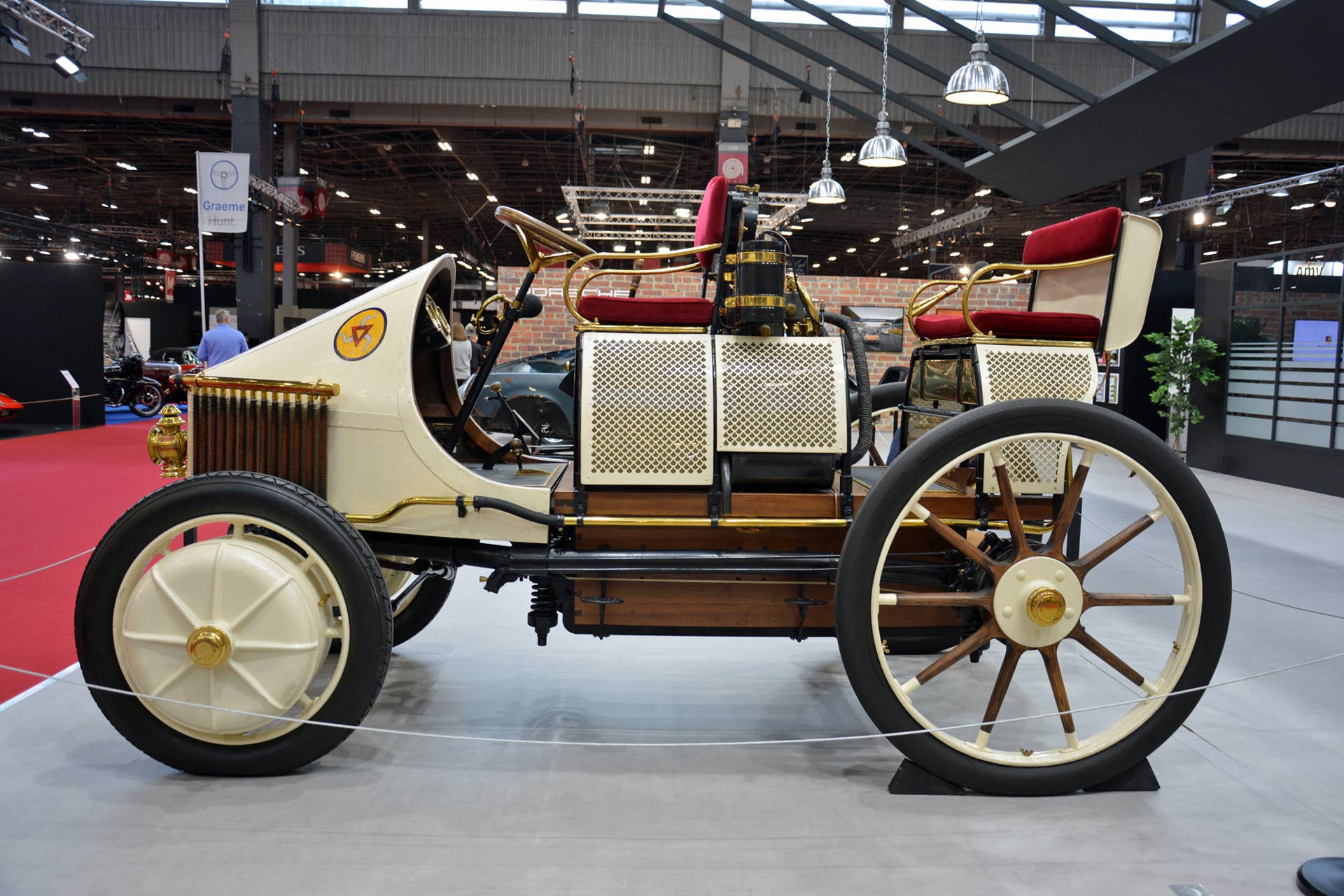 Lohner Porsche hybrid