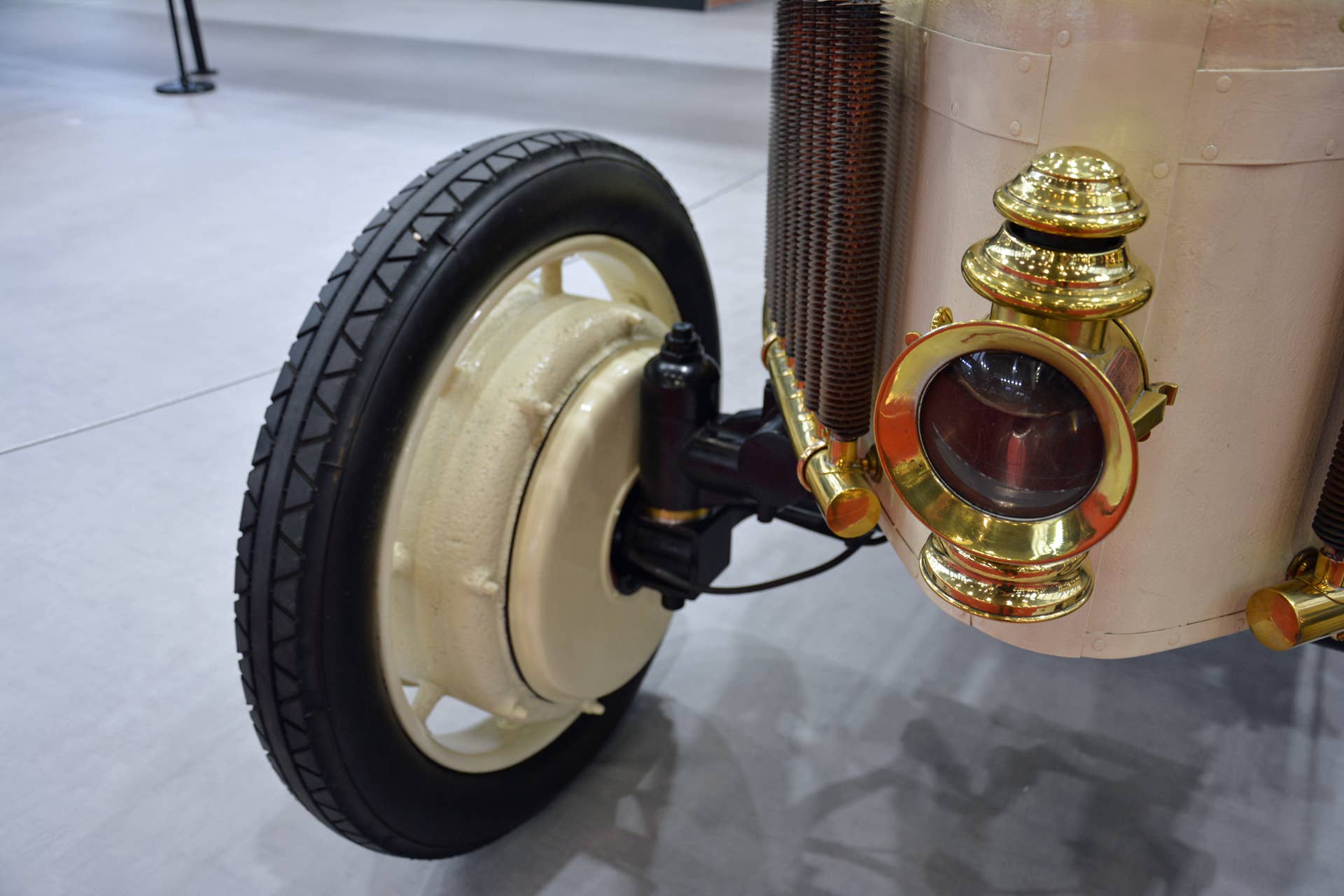 Lohner Porsche hybrid