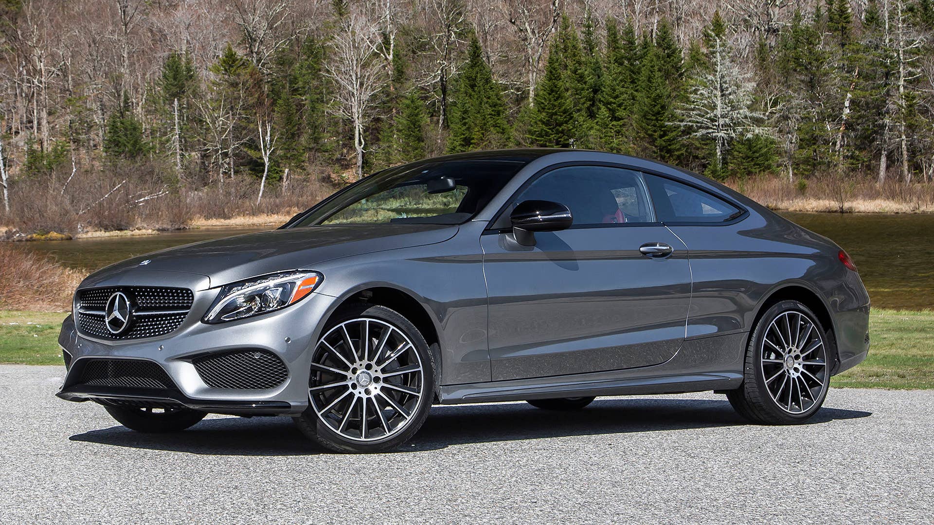 2017 Mercedes-Benz C300 Coupe front 3/4 view