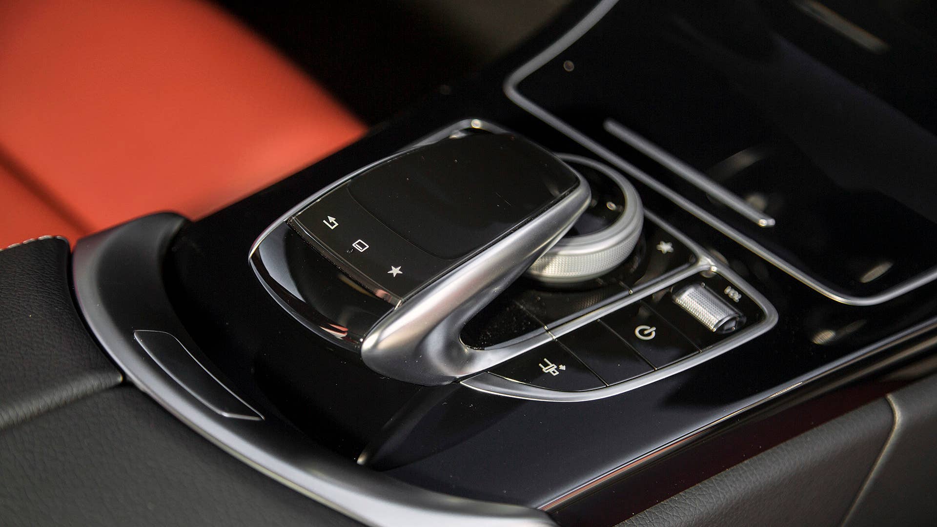 2017 Mercedes-Benz C300 Coupe multimedia system controller