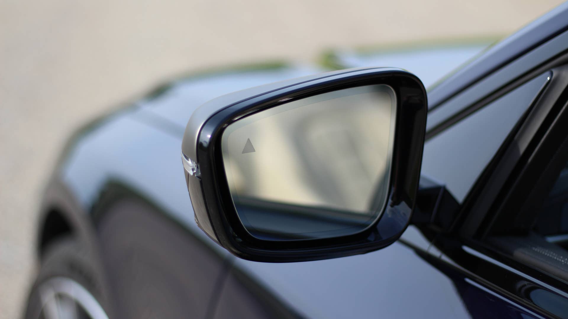 Auto dimming mirrors