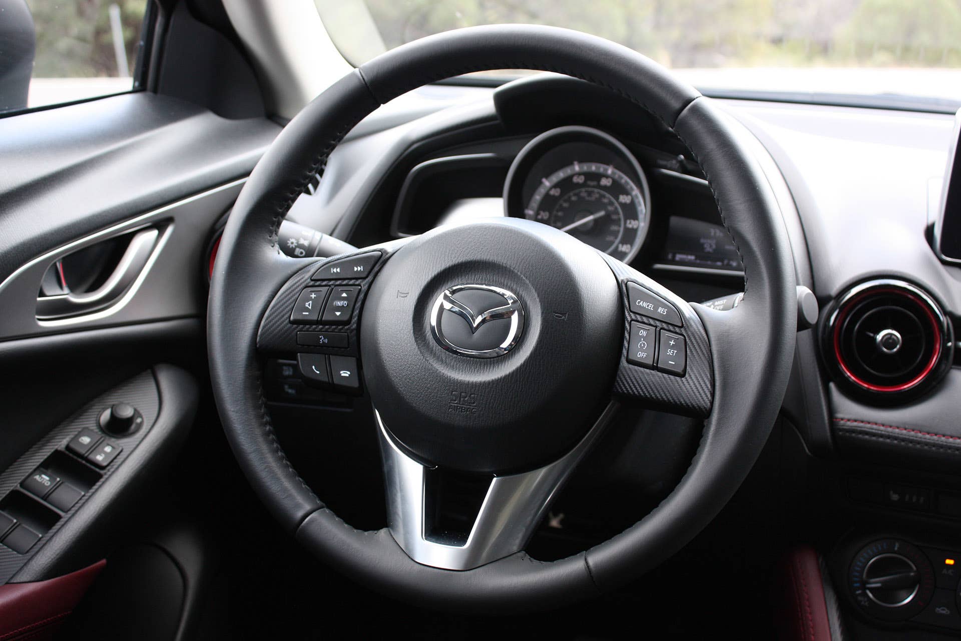 2016 Mazda CX-3 steering wheel