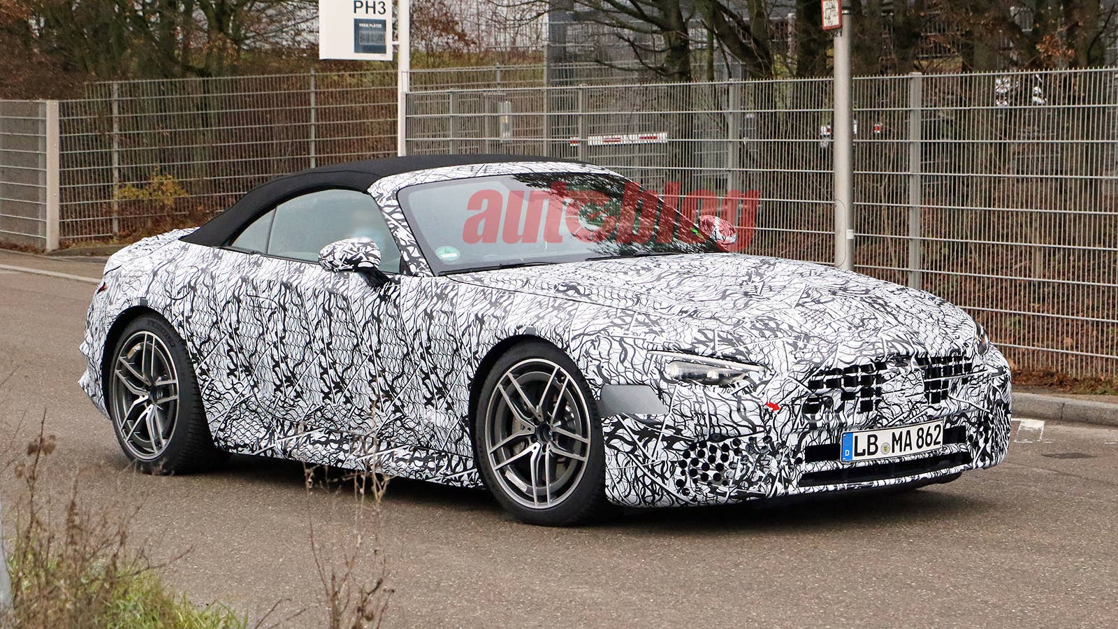 Mercedes-AMG SL 63 prototype