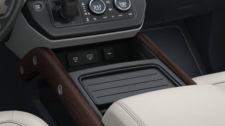 2020 Land Rover Defender 110 interior