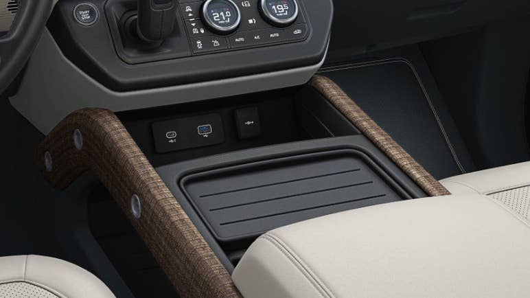 2020 Land Rover Defender 110 interior