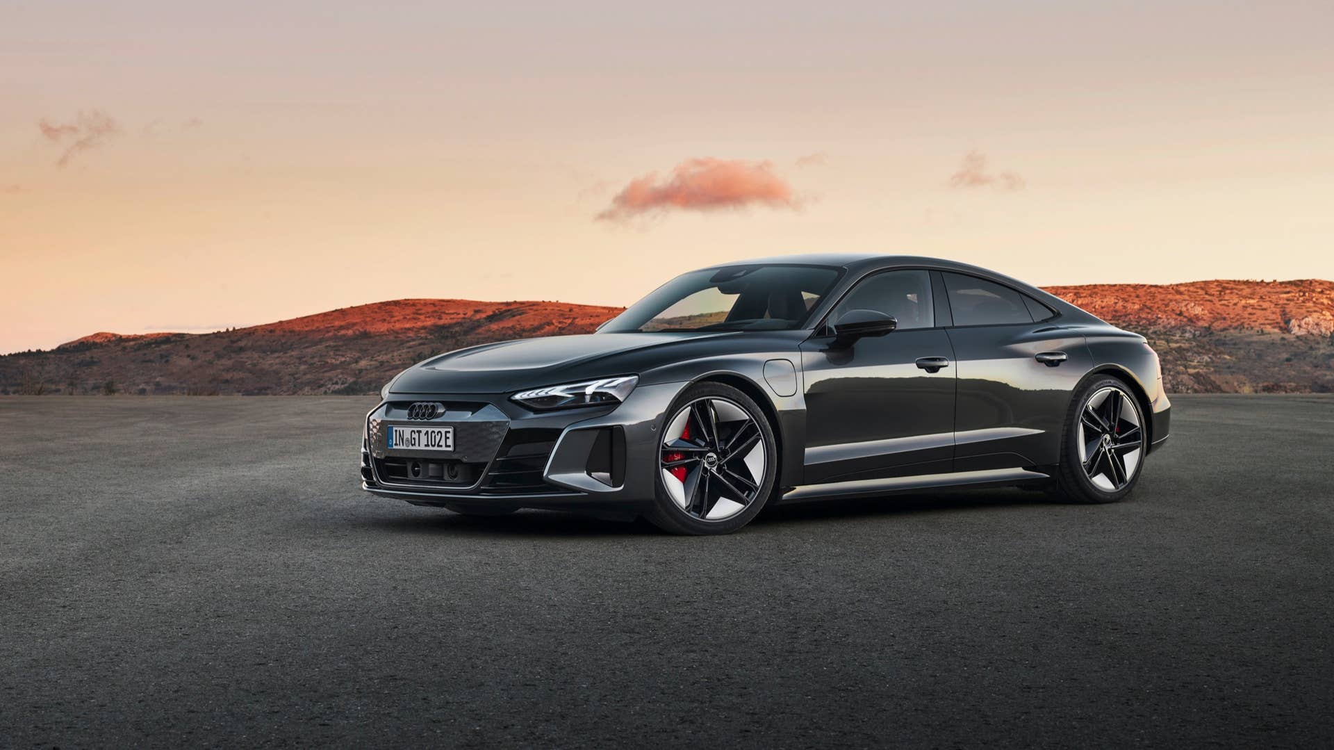 Static photo, Colour: Daytona grey