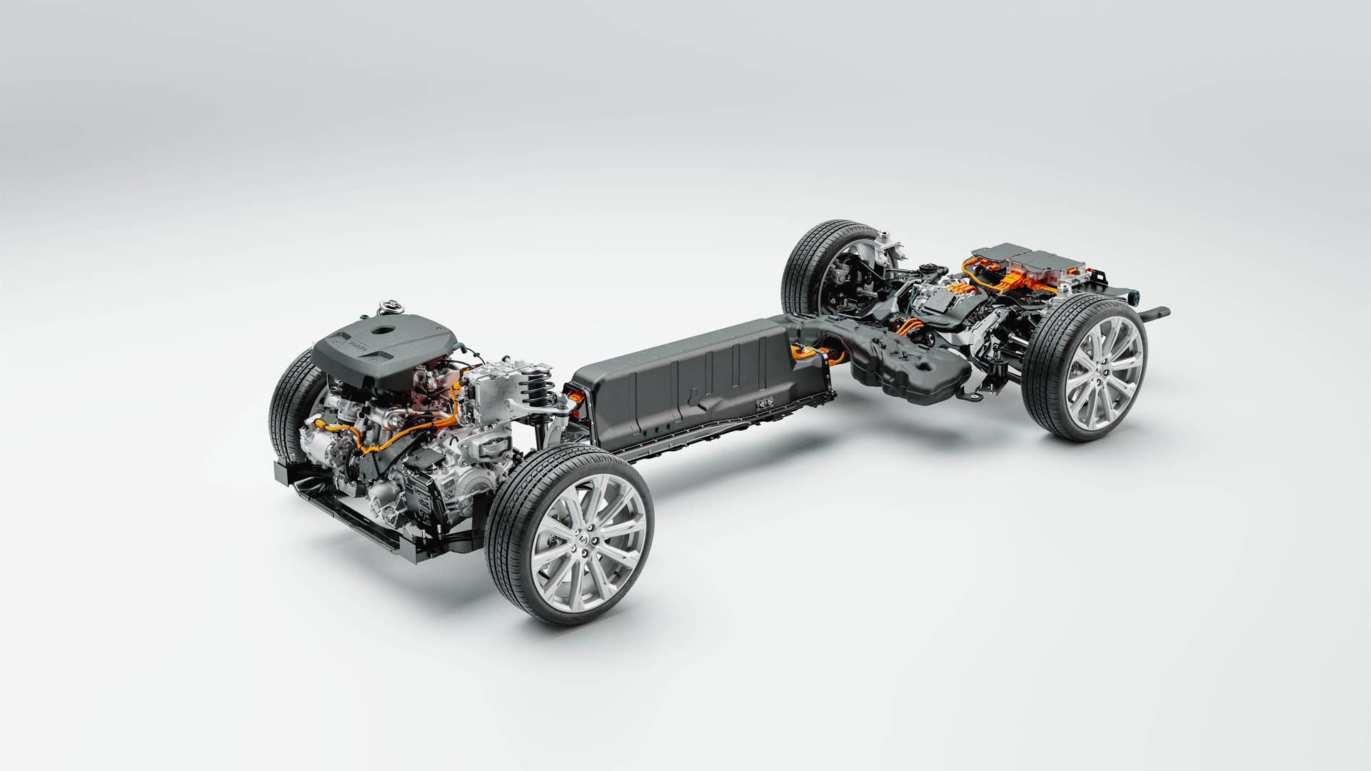 2047_Technical_cutaway_Volvo_Cars_new_Recharge_plug-in_hybrid_powertrain