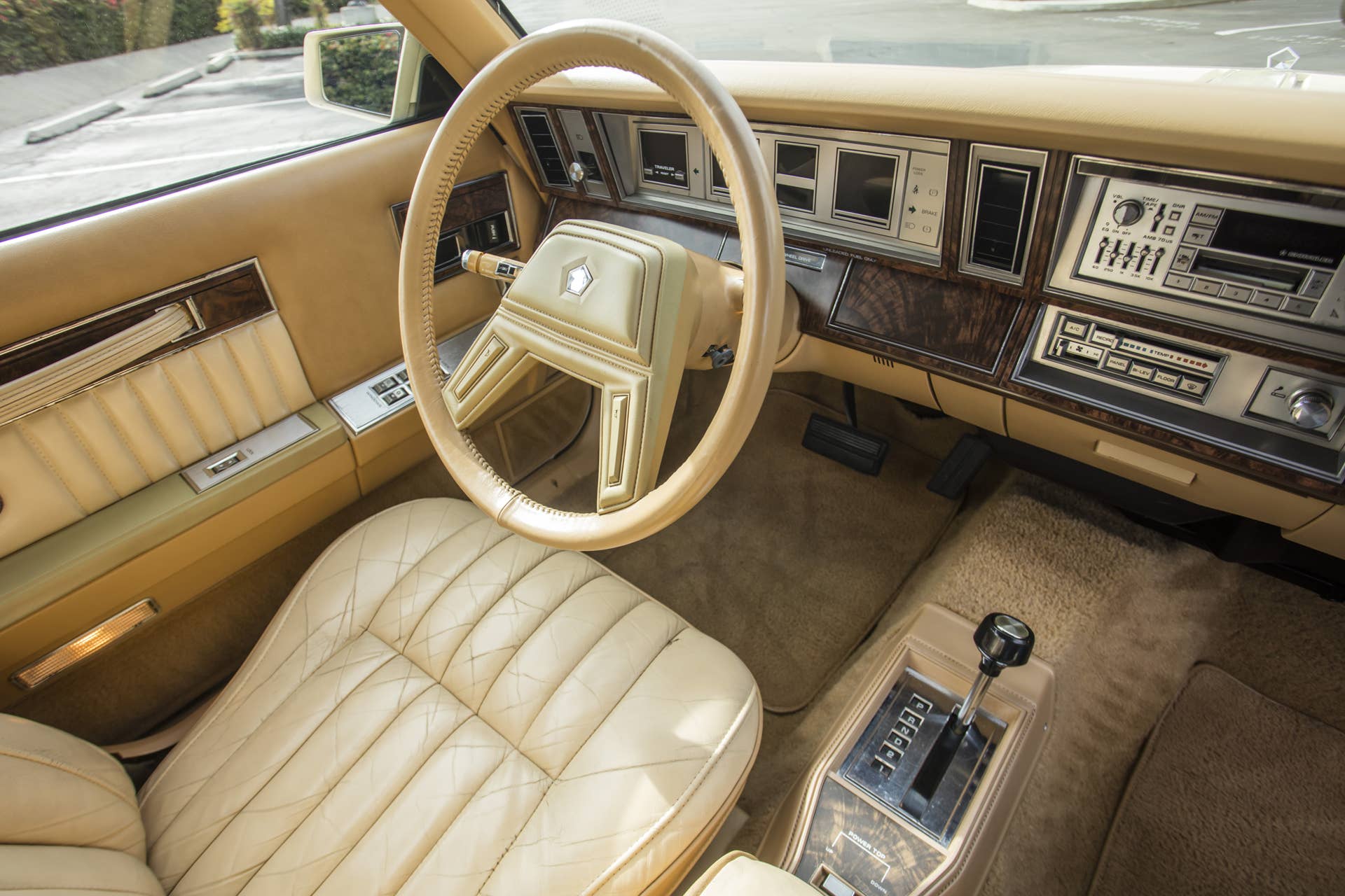 1986 Chrysler LeBaron Town  &  Country Convertible