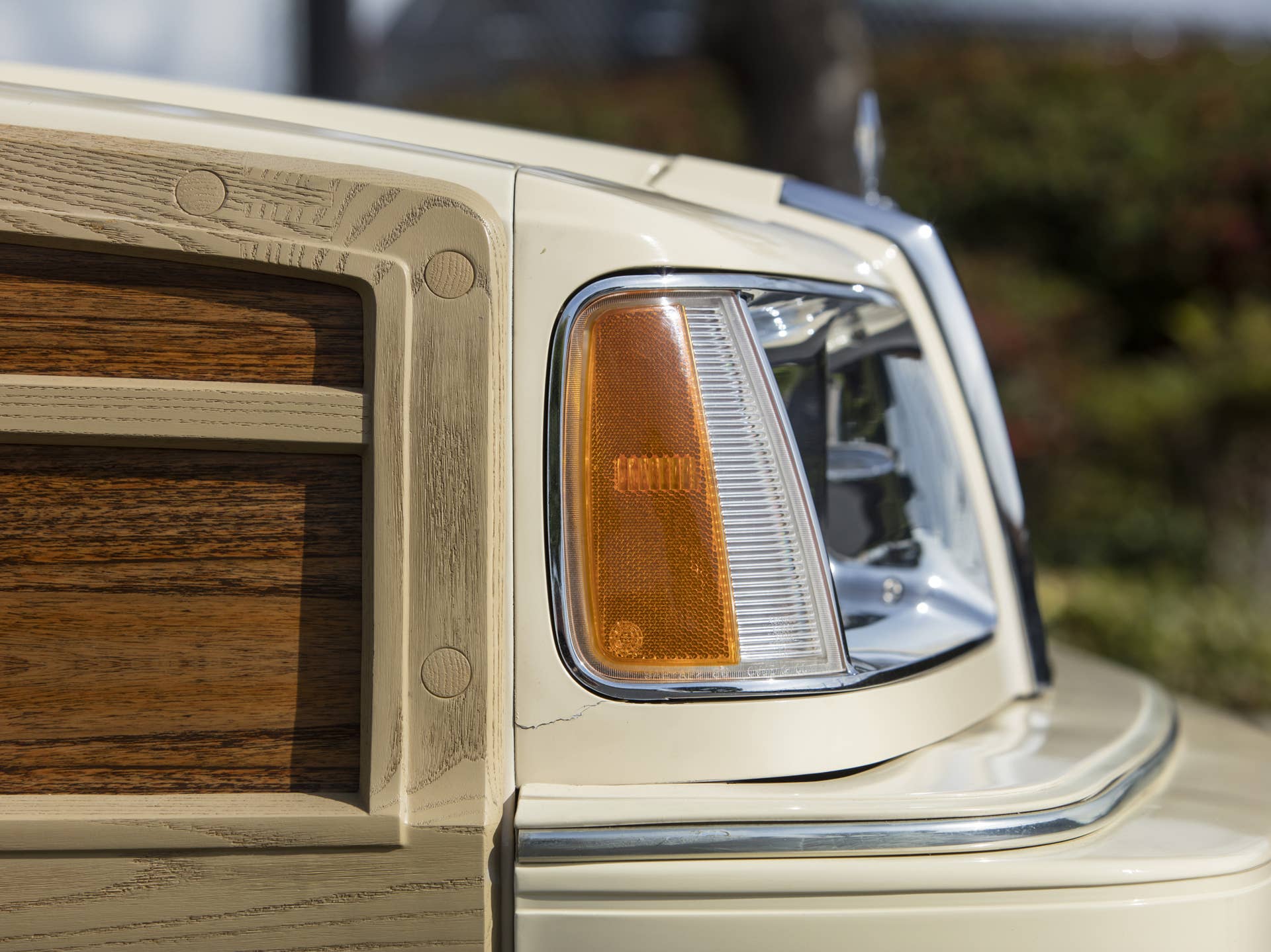 1986 Chrysler LeBaron Town  &  Country Convertible