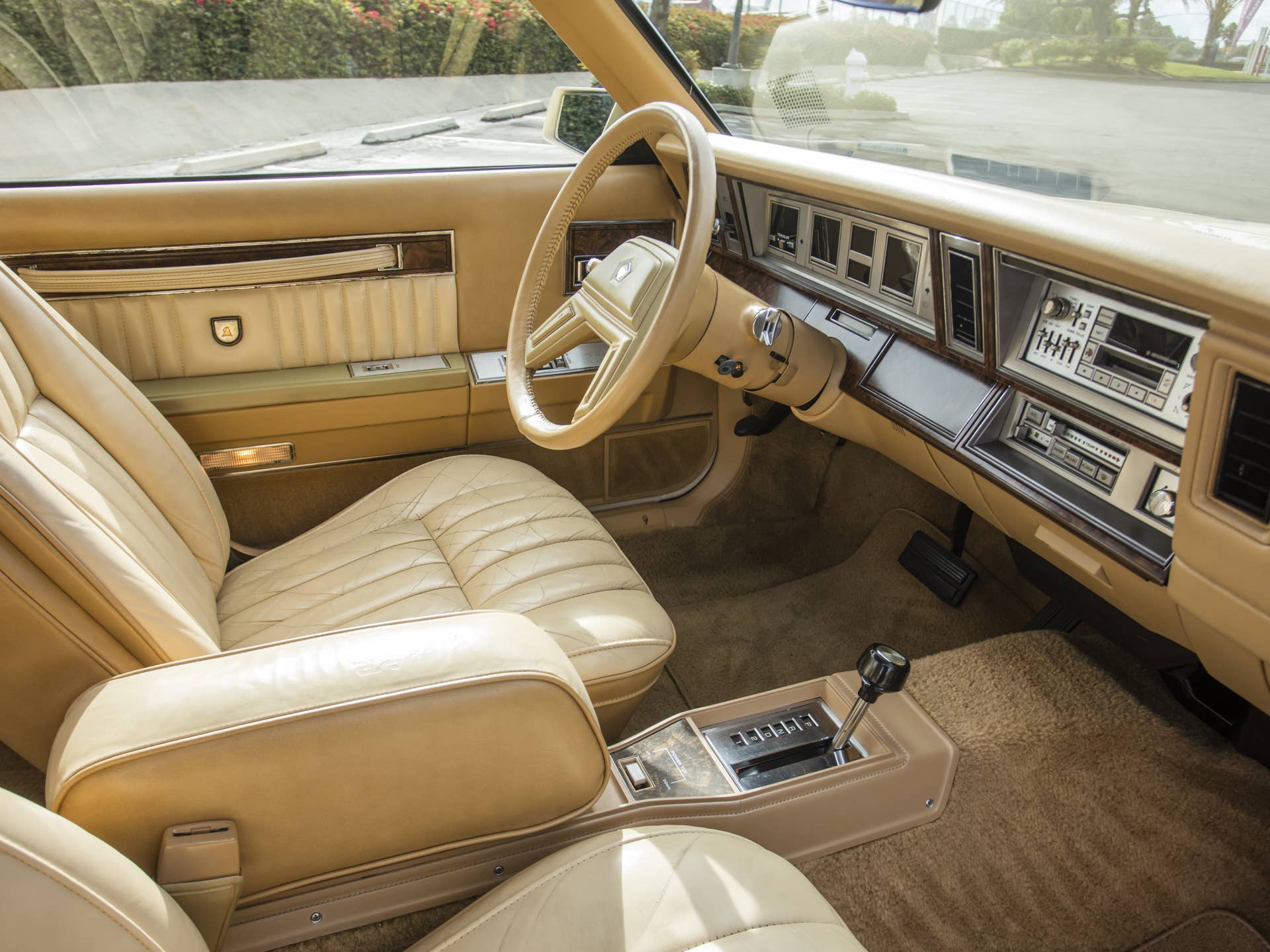 1986 Chrysler LeBaron Town  &  Country Convertible