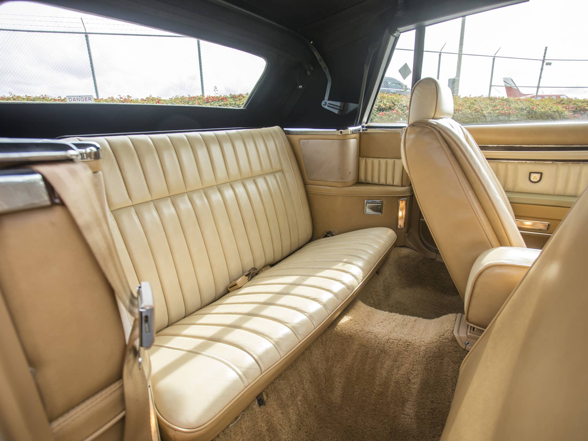 1986 Chrysler LeBaron Town  &  Country Convertible