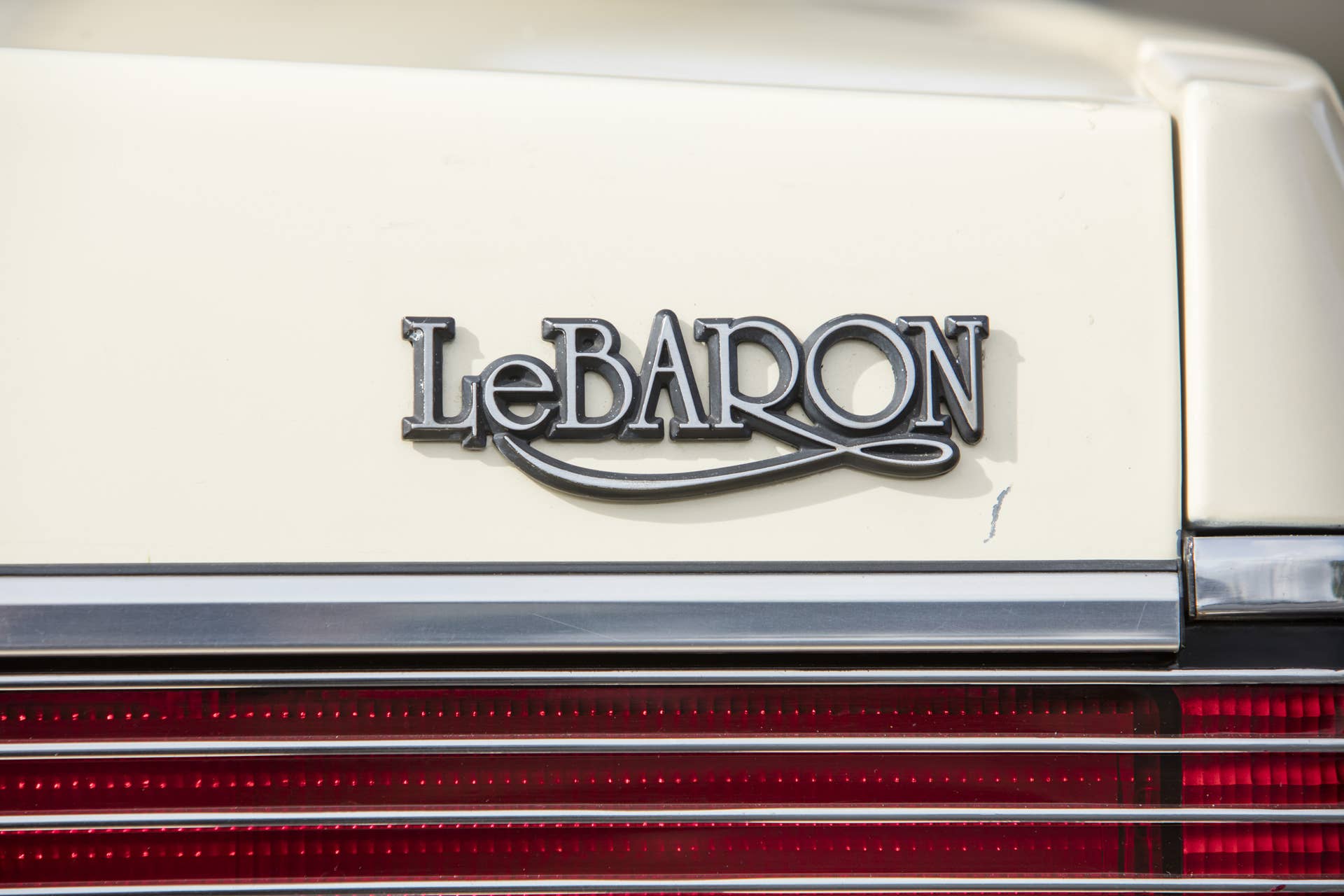1986 Chrysler LeBaron Town  &  Country Convertible