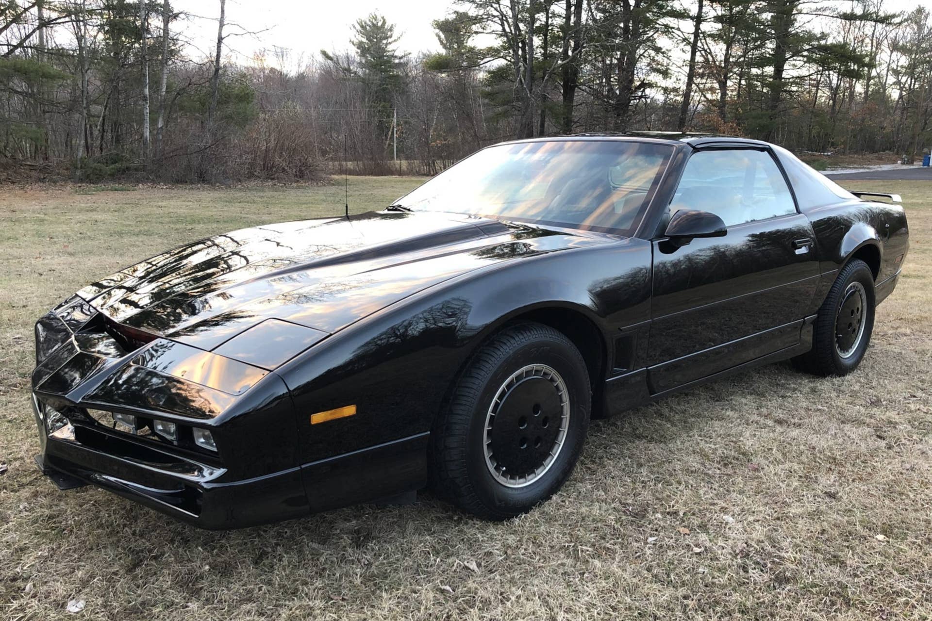 This KITT replica sold at auction for $32,500 - Autoblog