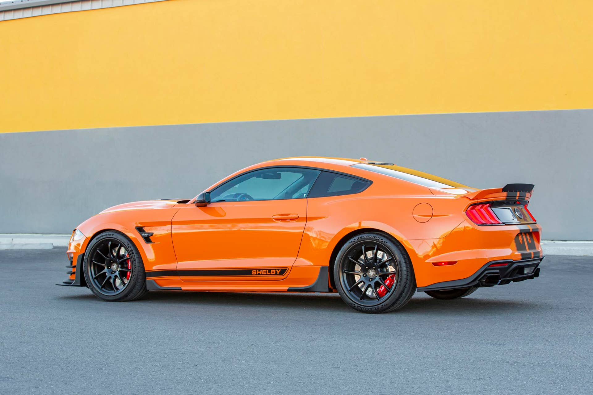 Limited to 50 units in the U.S., the Signature Series adds more goodies to the Super Snake, and more cost.