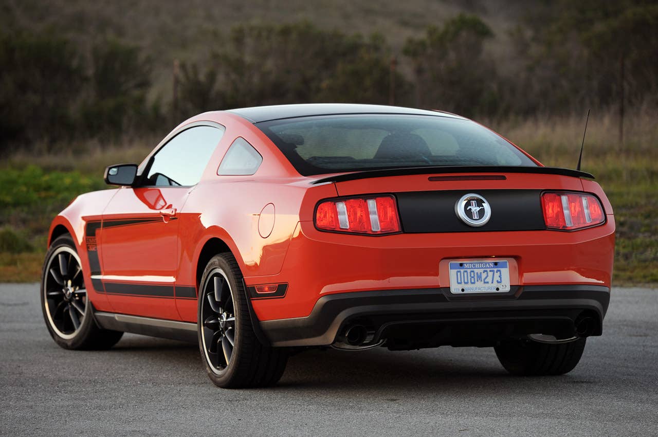 2012 Ford Mustang Boss 302 rear 3/4 view