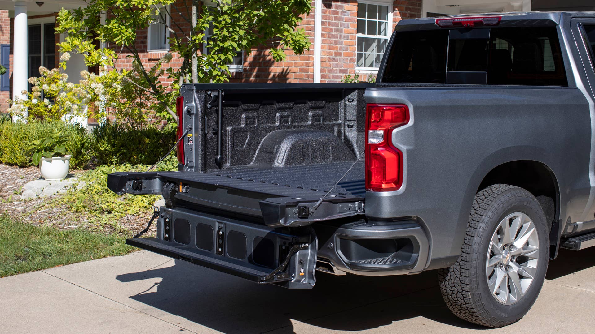 2021 Chevrolet Silverado Multi-Flex Tailgate