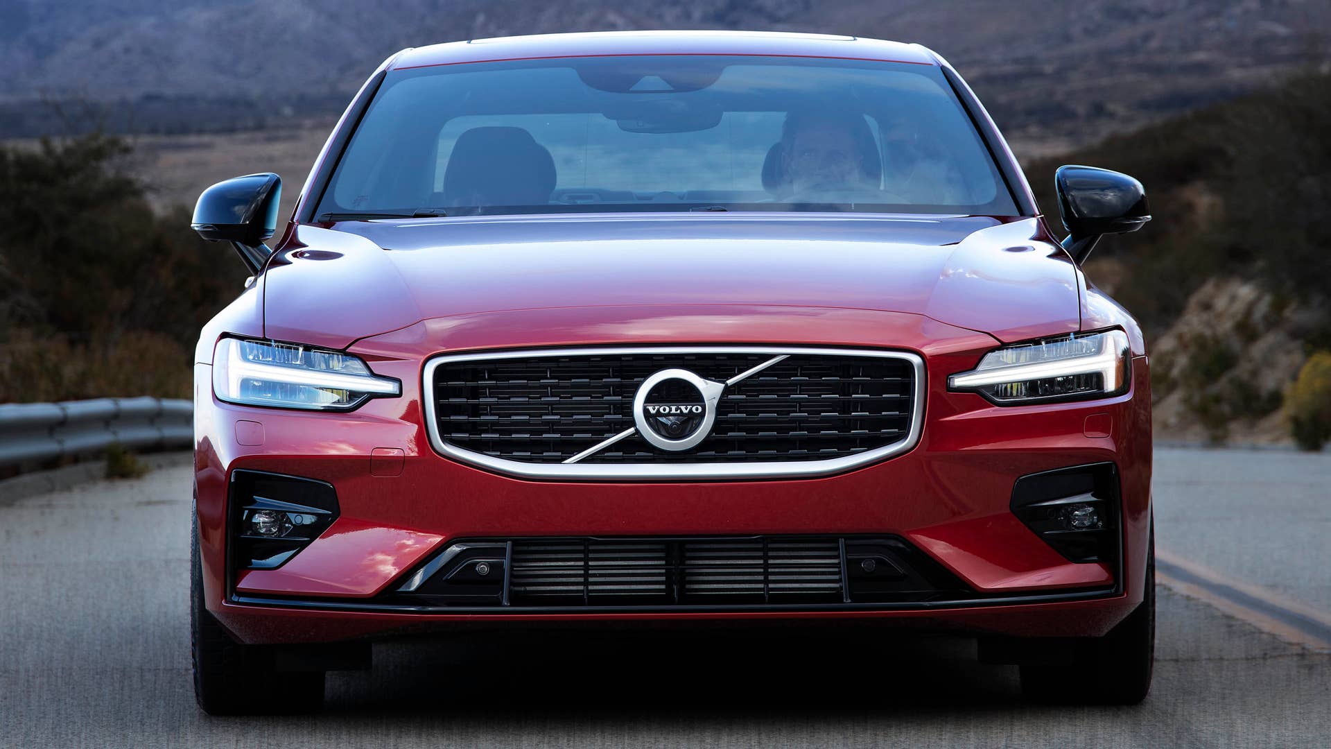 2019 Volvo S60 R-Design