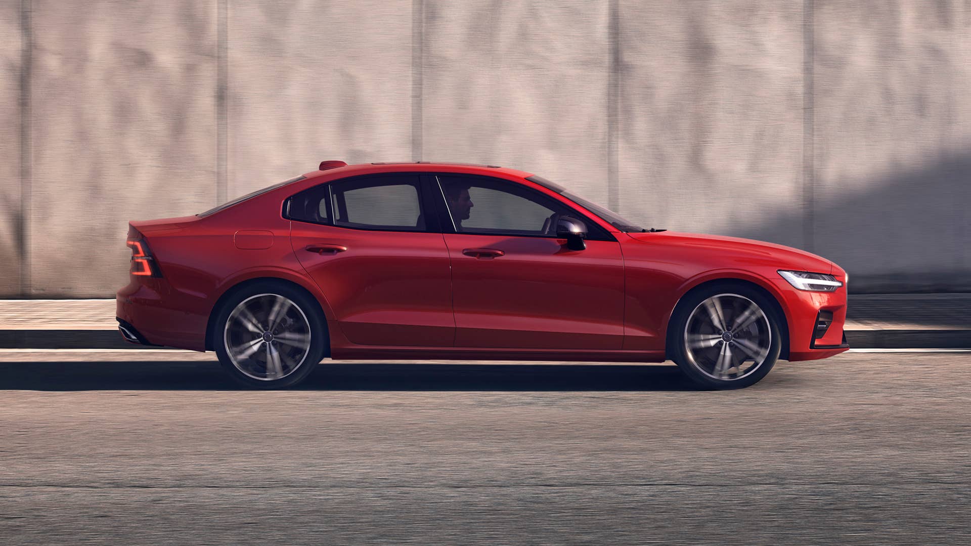 2019 Volvo S60 R-Design