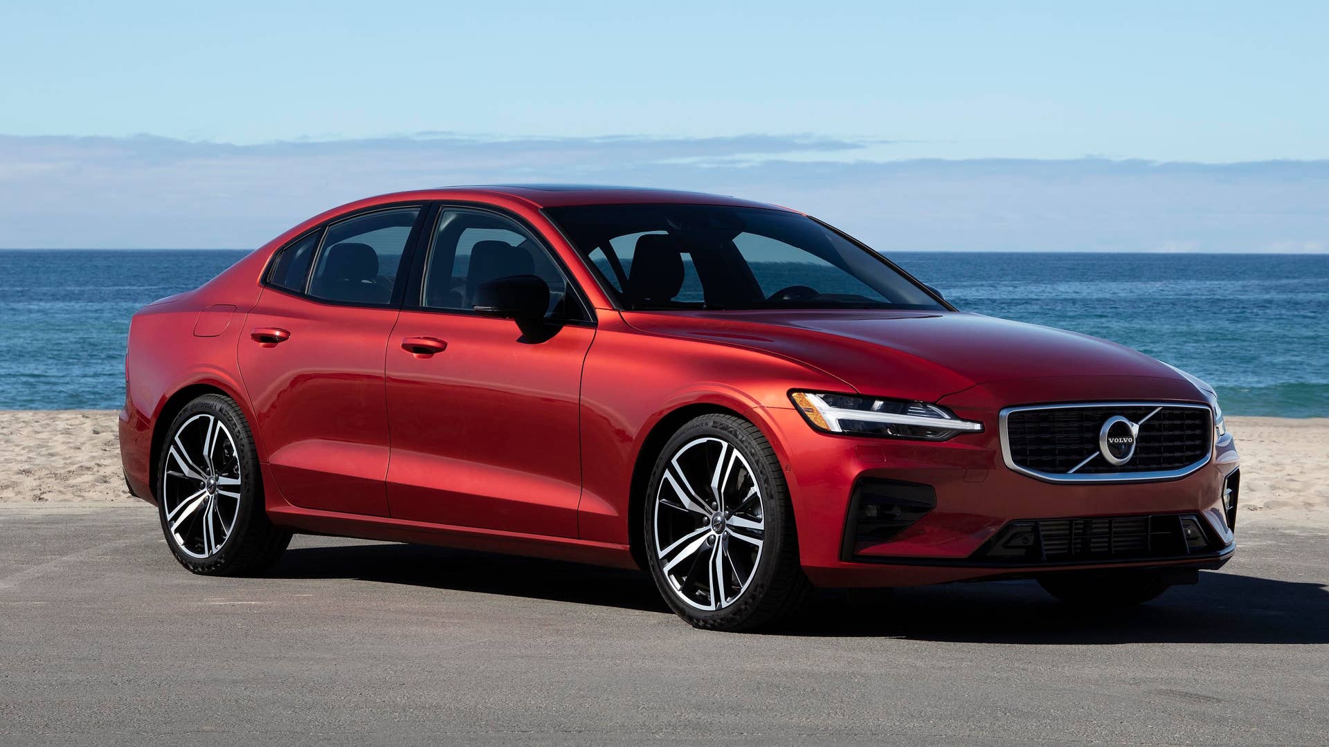 2019 Volvo S60 R-Design