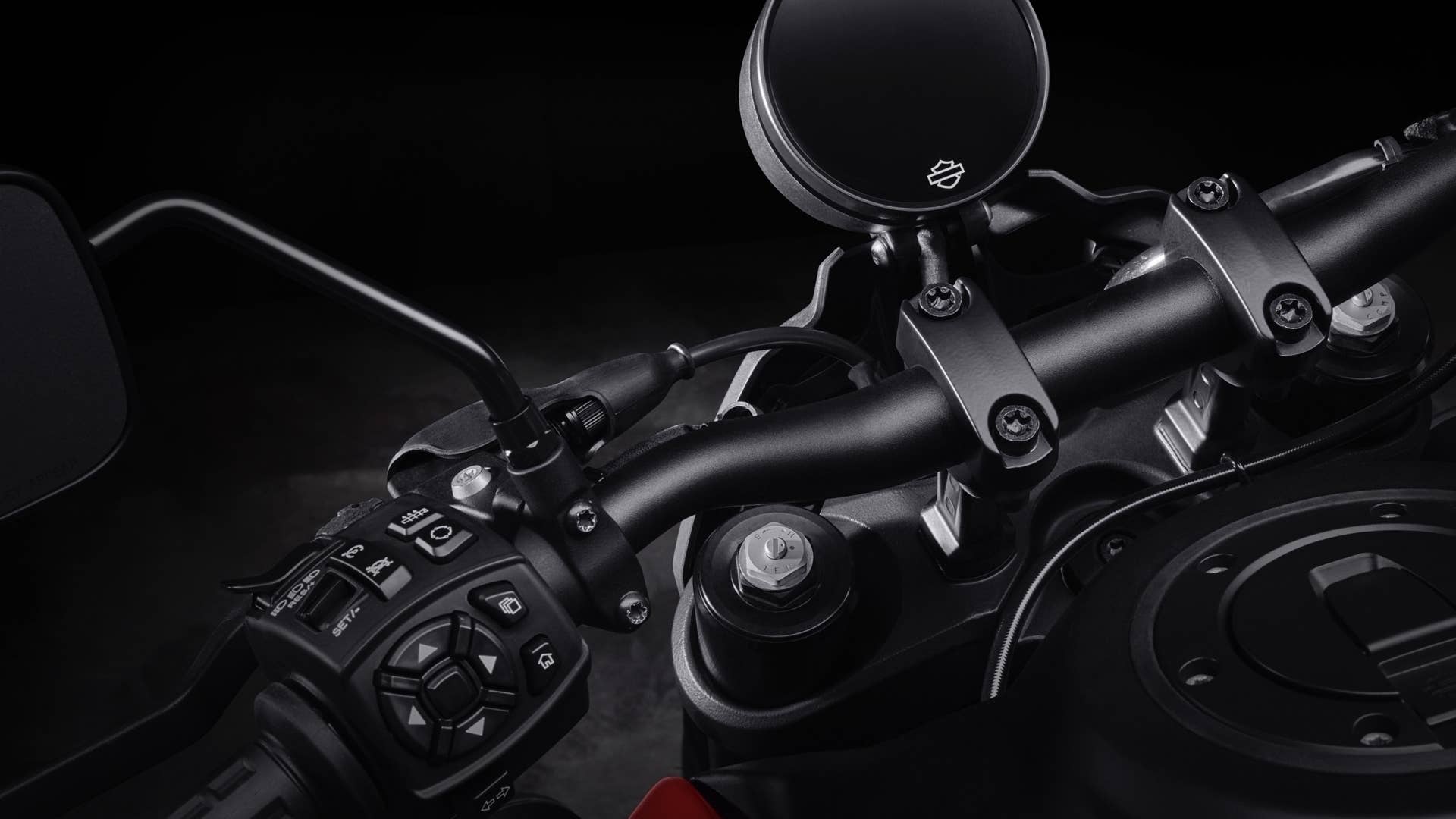 Model Year 21.25  Key Features Photography.