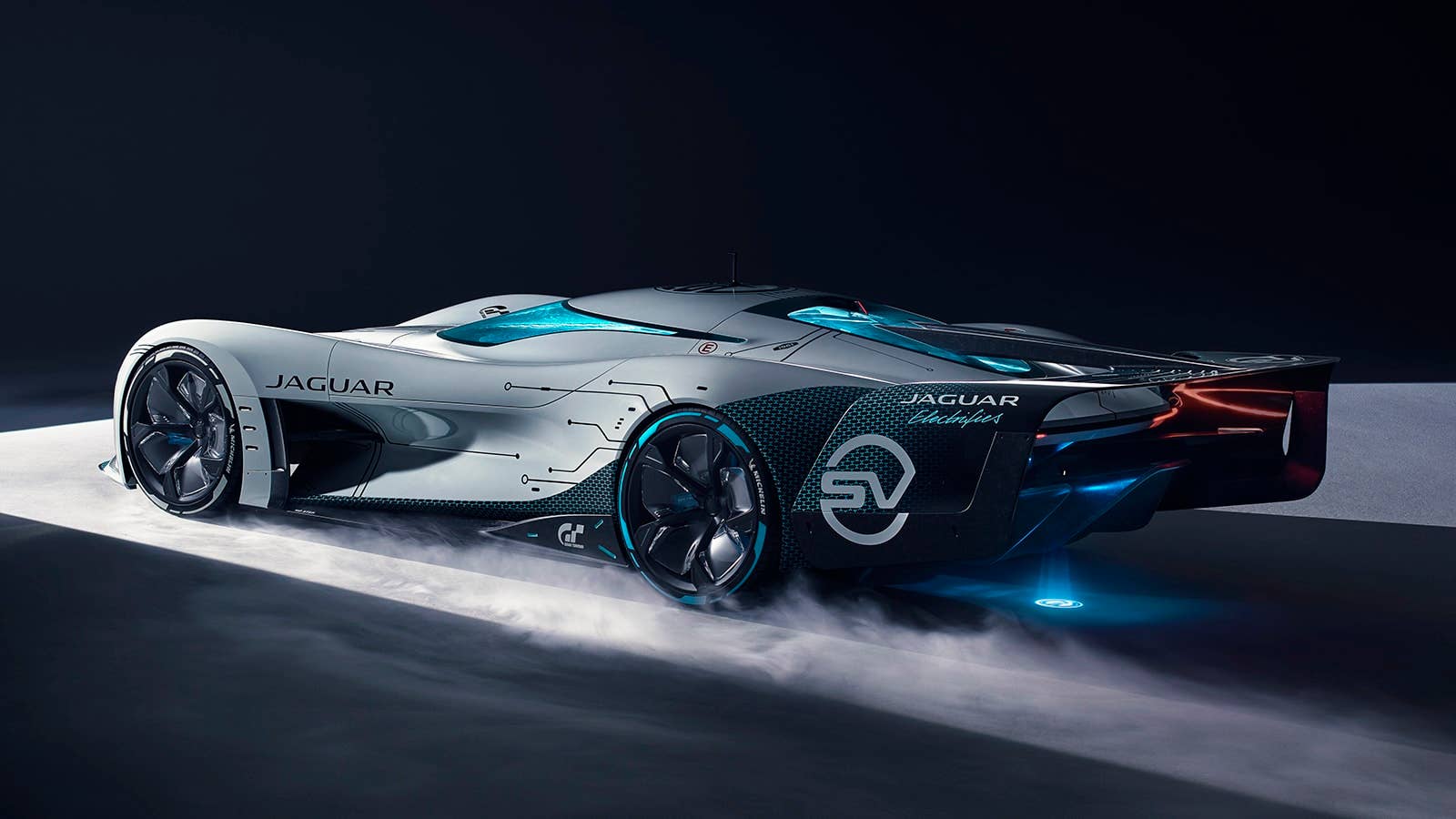 Jaguar Vision Gran Turismo SV