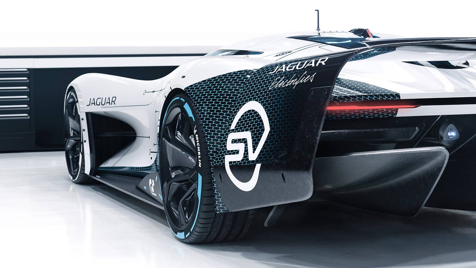 Jaguar Vision Gran Turismo SV