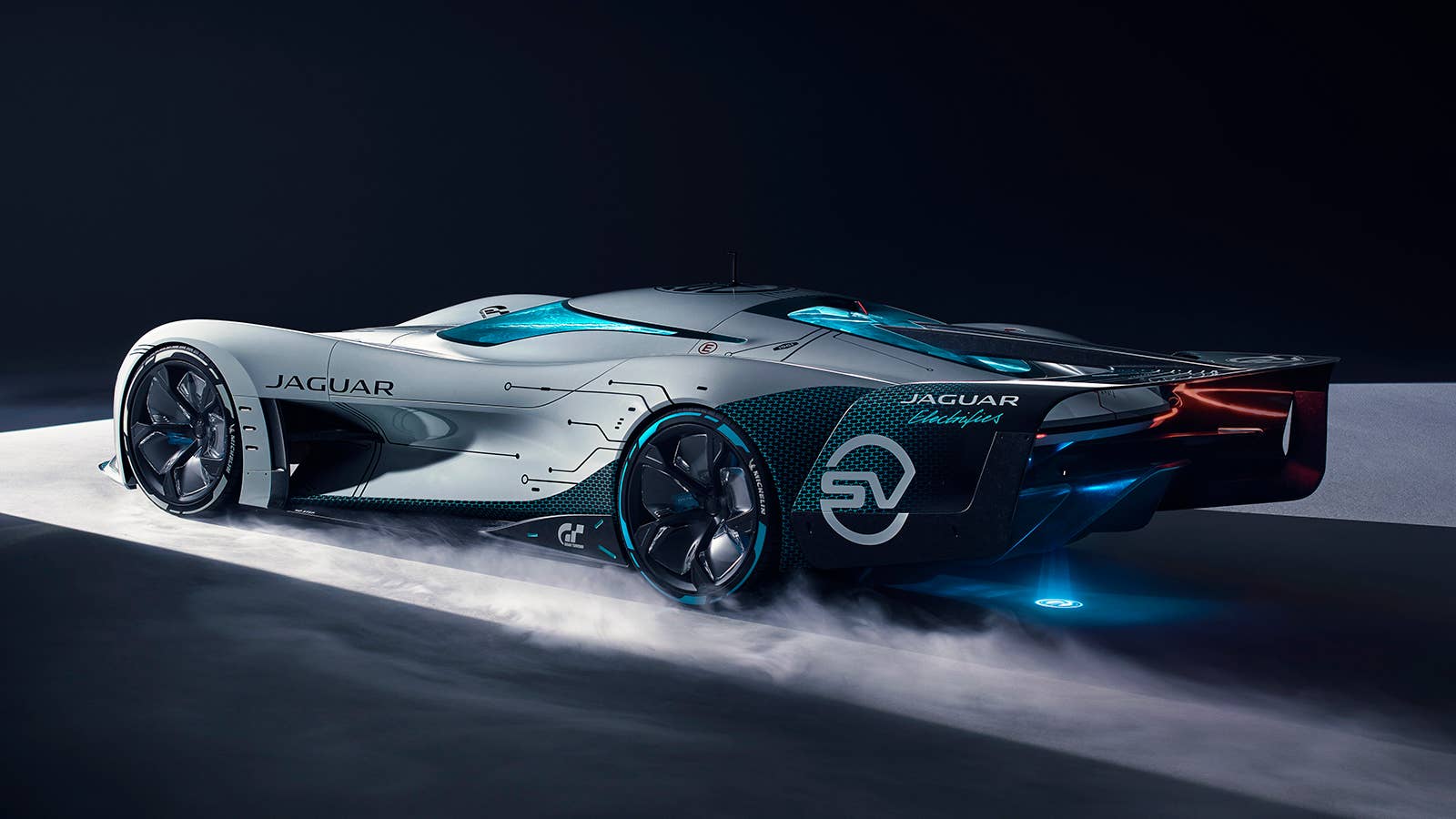 Jaguar Vision Gran Turismo SV