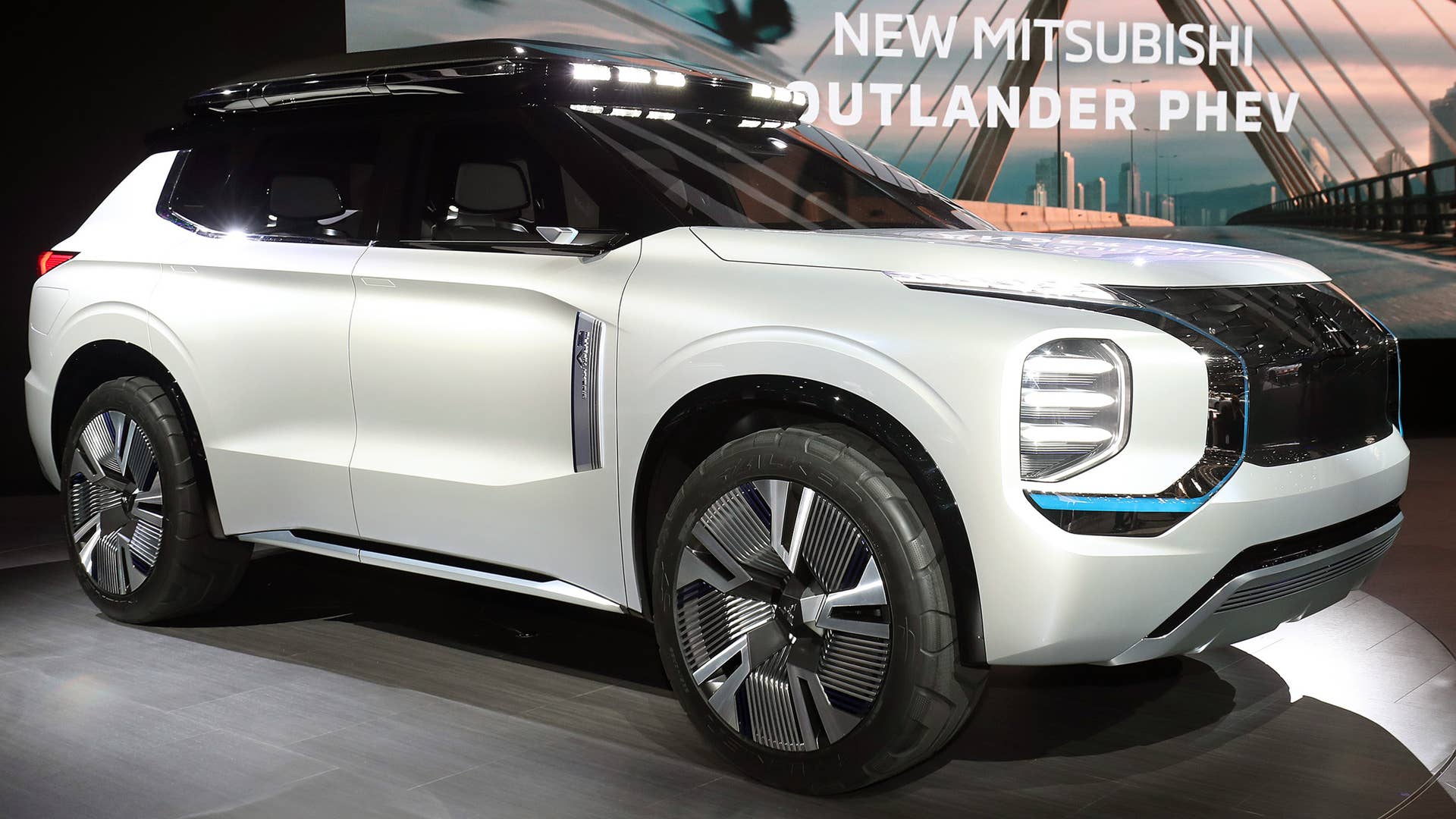 Mitsubishi Engelberg Tourer Concept