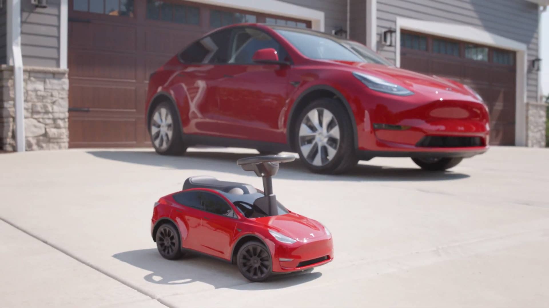 Radio Flyer has partnered up with Tesla Design Studio to deliver My First Model Y. A ride on in the shape of the Tesla Model Y. Designed for children ages 1.5 to 4 years old and features the iconic Model Y body with an ergonomic seat for comfort and working steering wheel and horn. Get yours here https://amzn.to/33ipL6B
