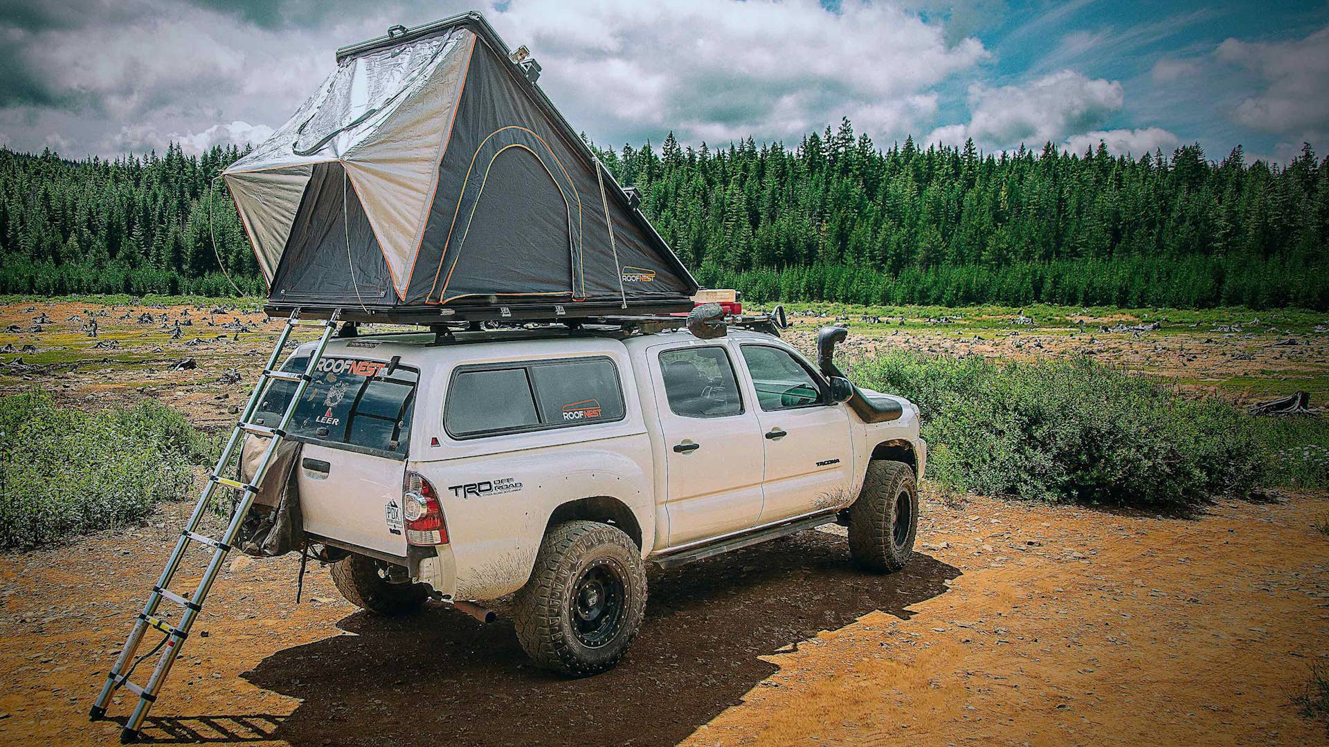 Ready to escape the city life and go on a camping adventure? Roofnest makes hardshell roof top tents for your vehicle and its latest are the Falcon Regular and Falcon XL. The Falcon Regular can accommodate 2 people while the XL can fit up to 3 people. Learn more at Roofnest.com
