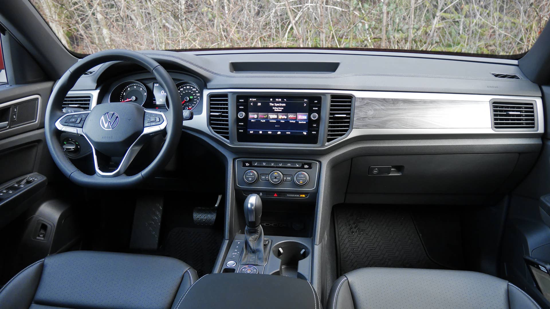 SE w/ Technology trim level