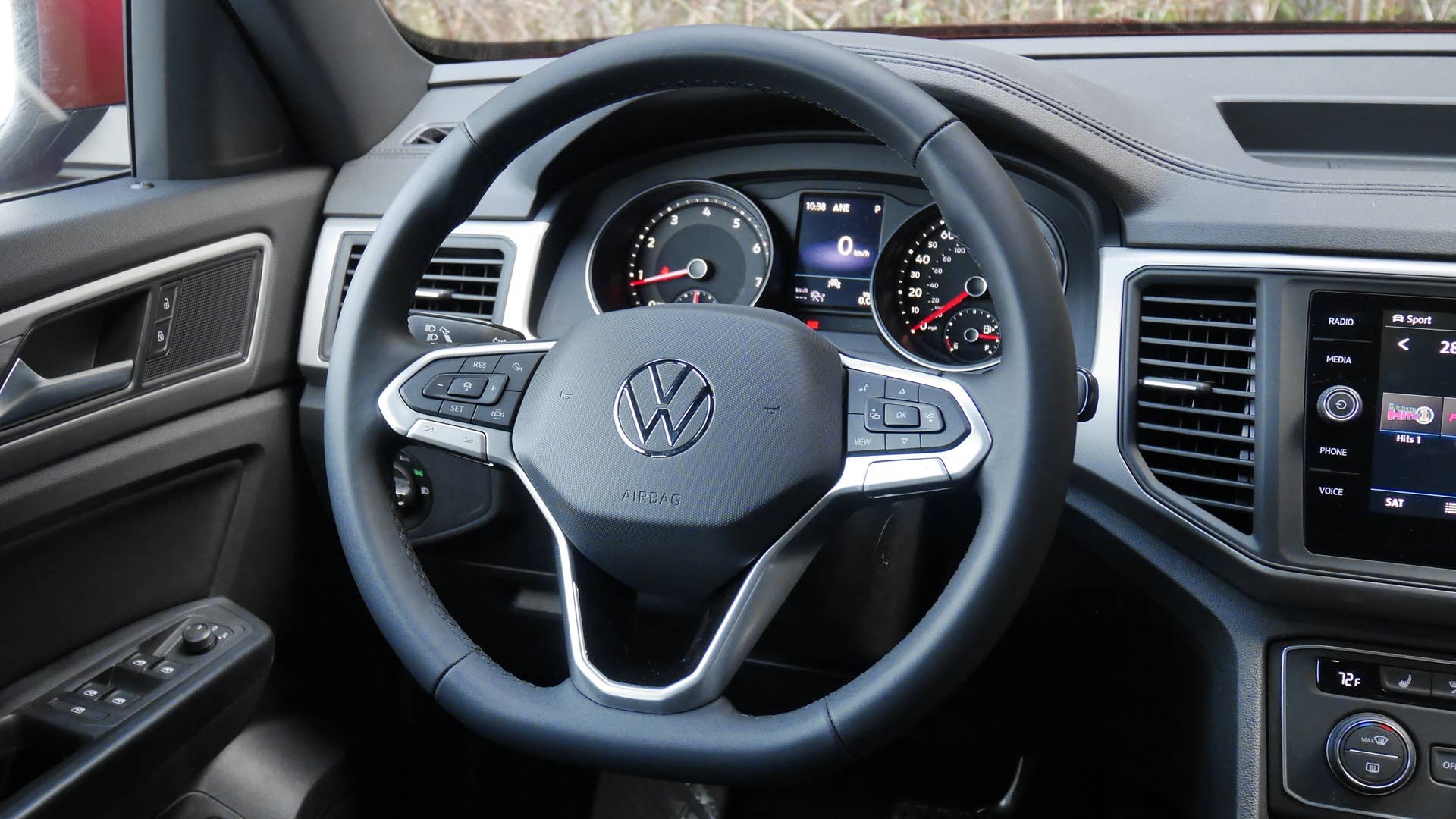 SE w/ Technology trim level