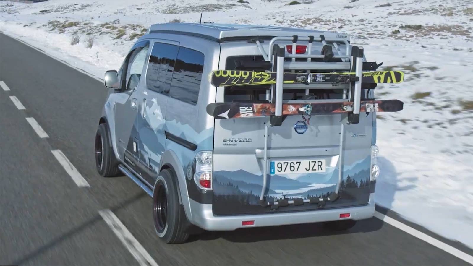 Nissan e-NV200 Winter Camper Concept