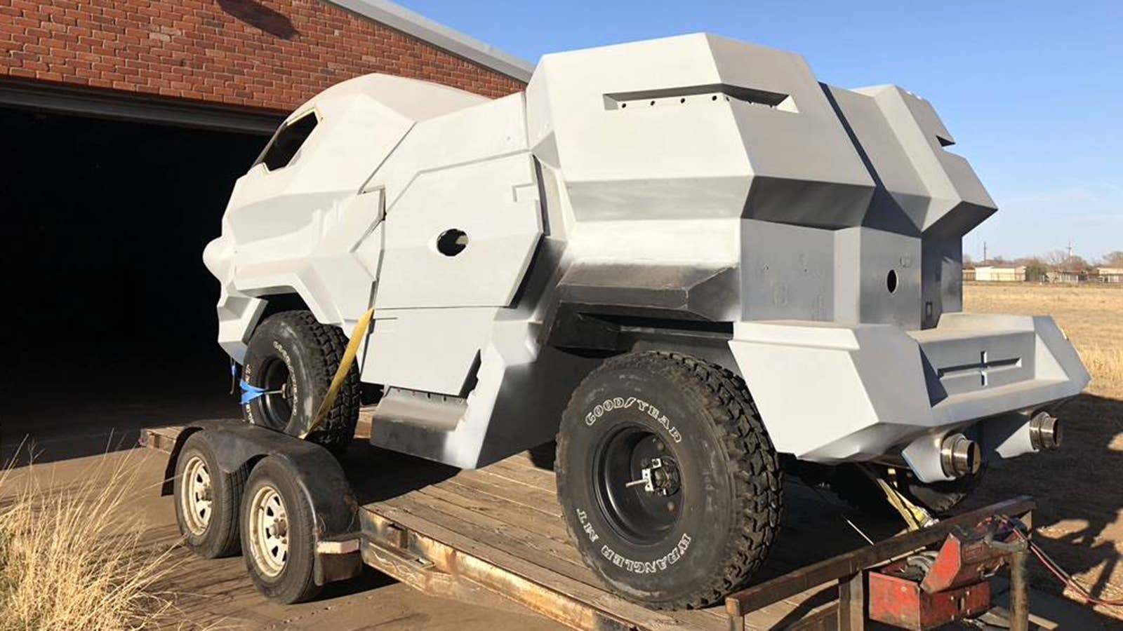 "Judge Dredd" Land Rover 101 Forward Control